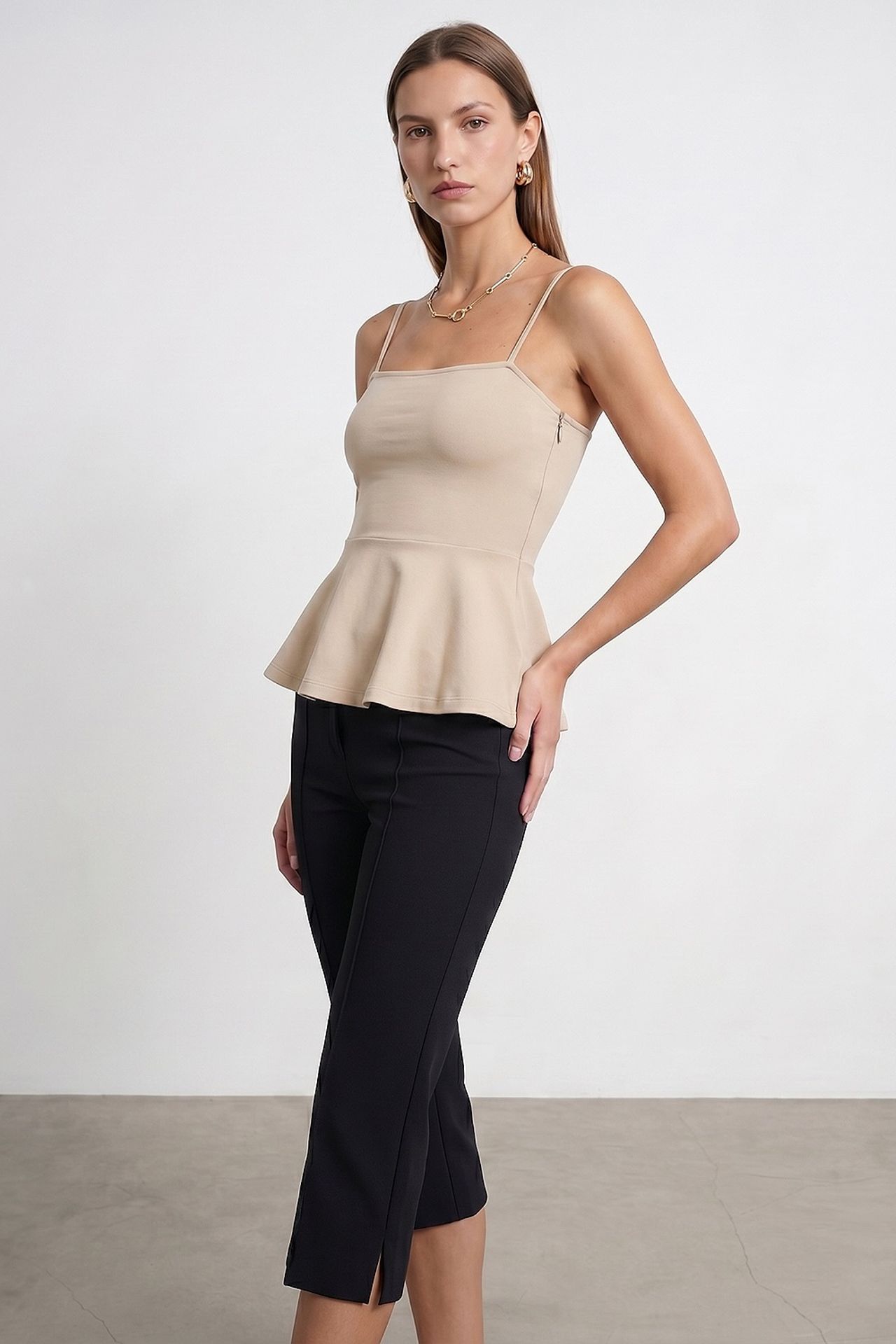 DILVIN Fitted Square-neck Frilly Cami Top 4
