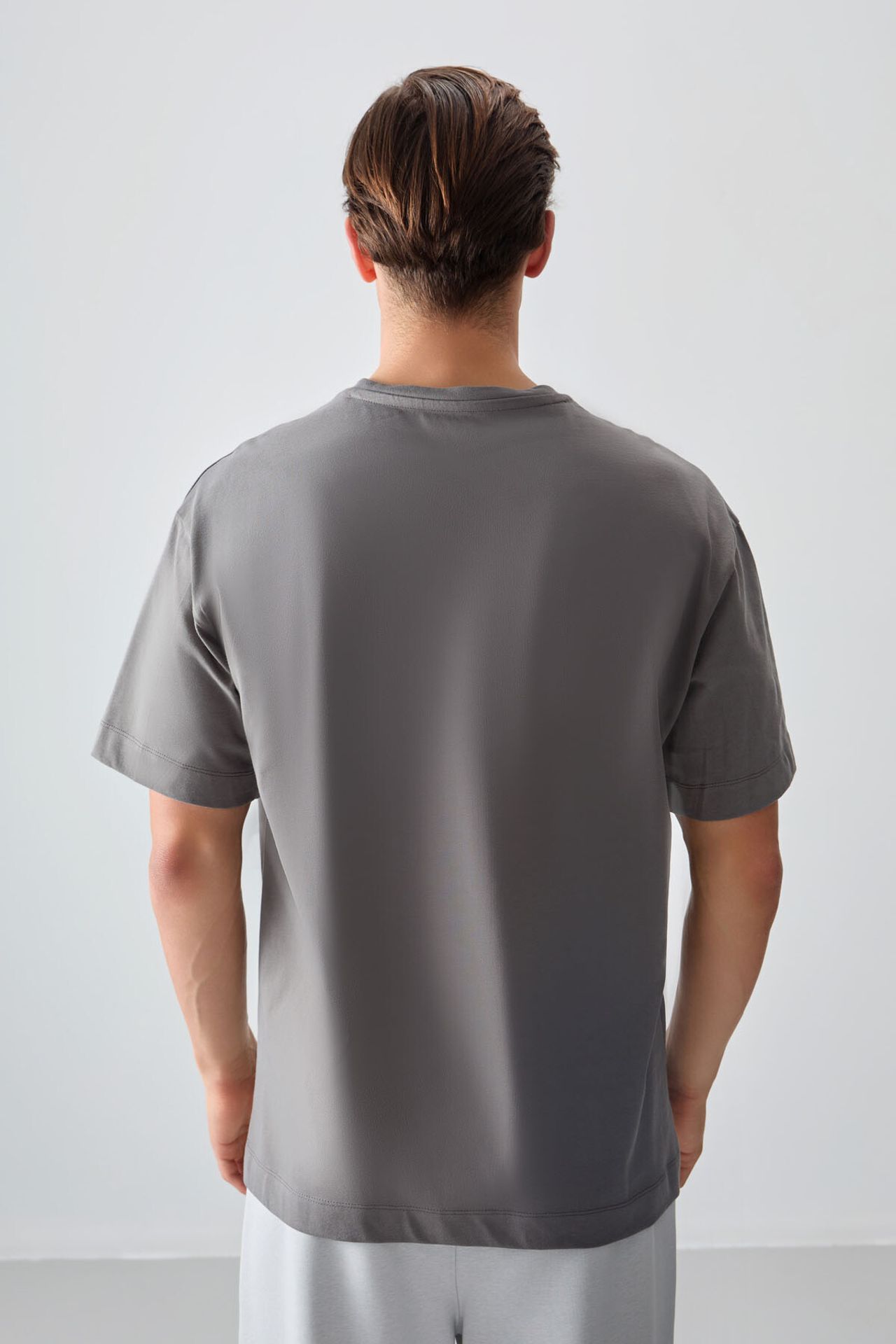 TOMMY Oversized Cotton Crew Neck T-Shirt 6