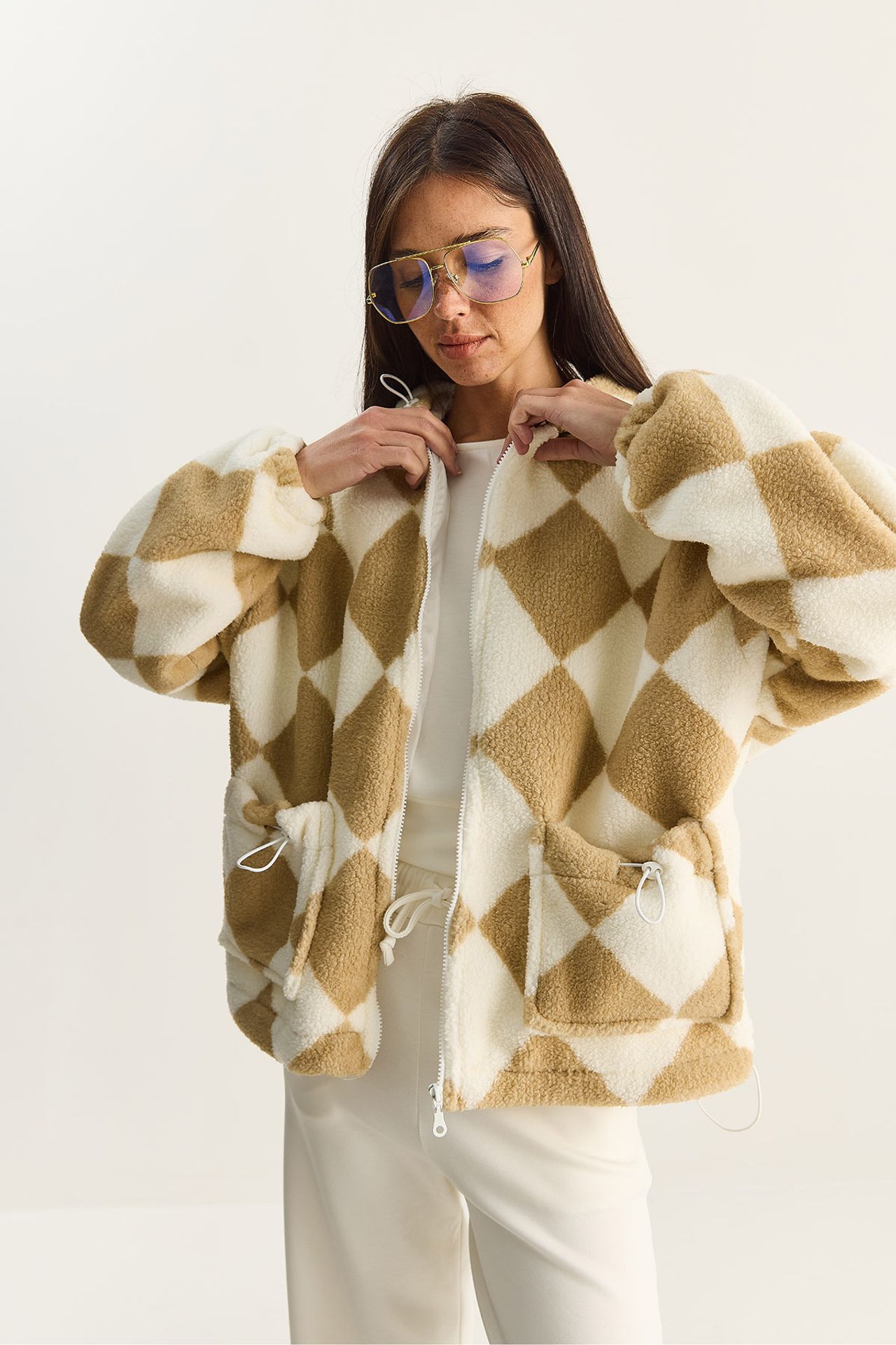 LUCCI Oversized Diamond Patterned Plush Jacket