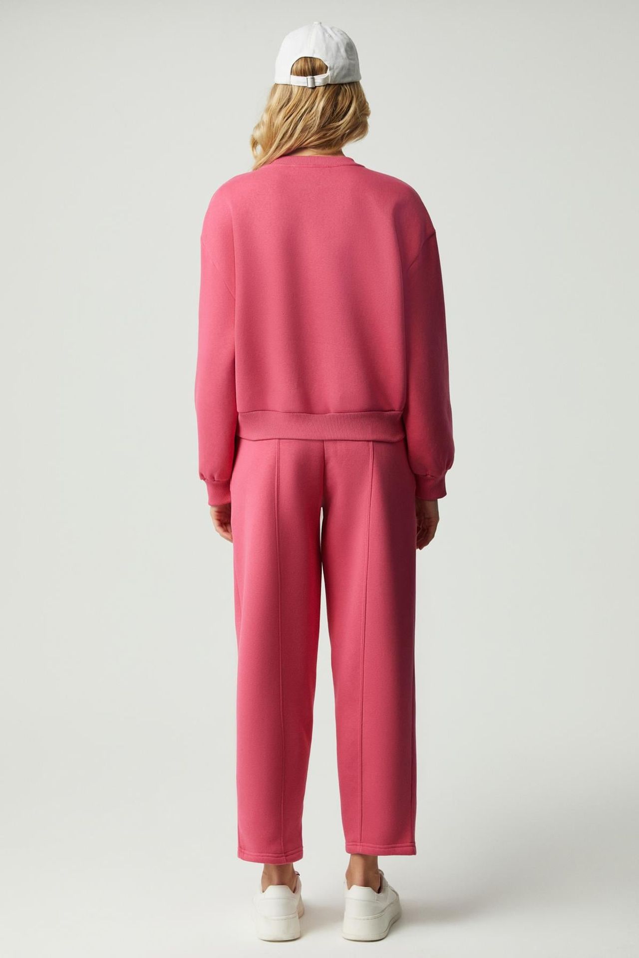 GRIMELANGE Relaxed Crew Neck Sweatshirt 5