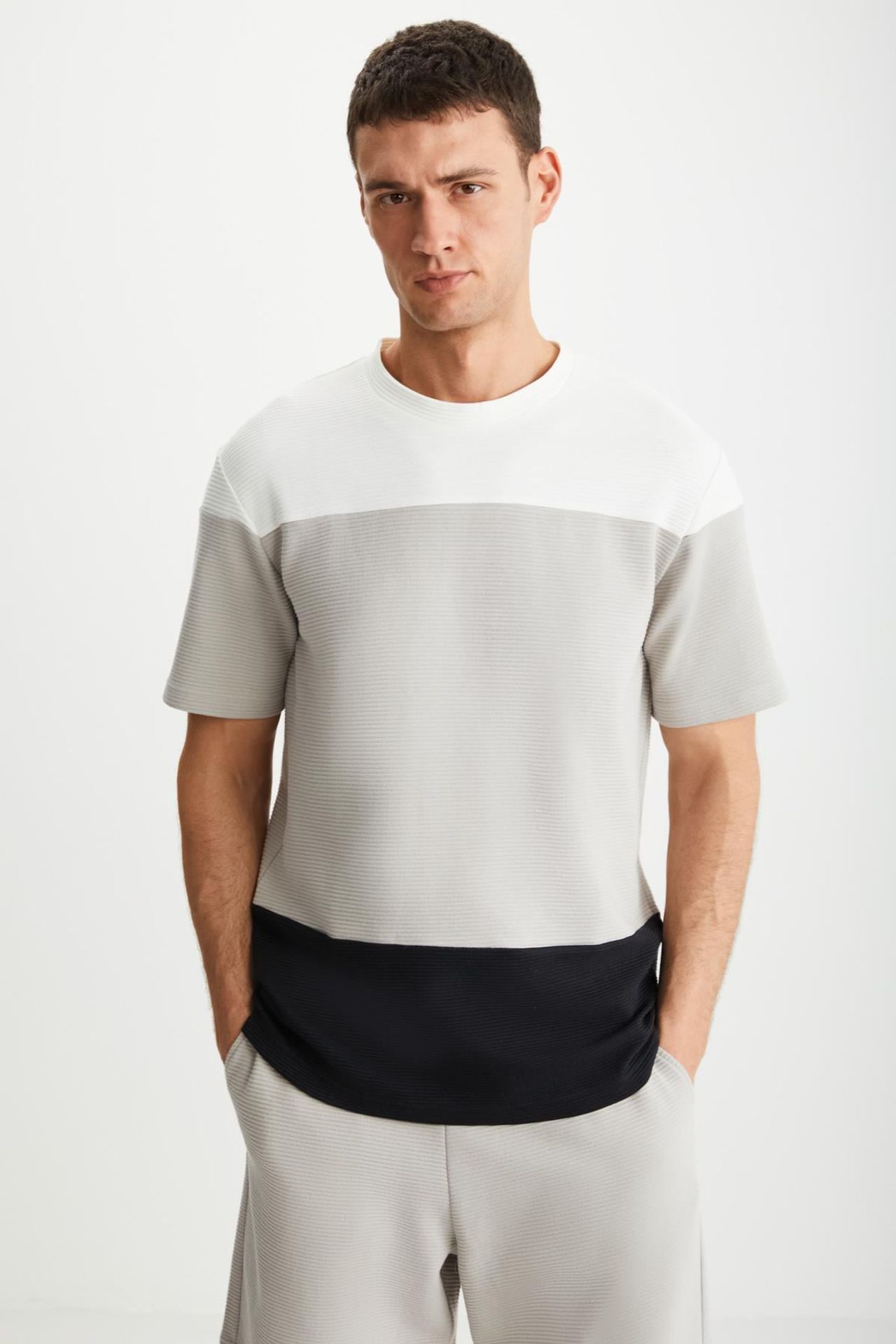 GRIMELANGE Short-Sleeve Crew Neck T-Shirt 1