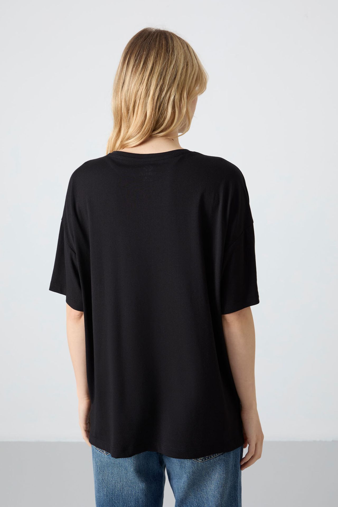 TOMMY Oversized Cotton-Modal Crew Neck T-Shirt 6