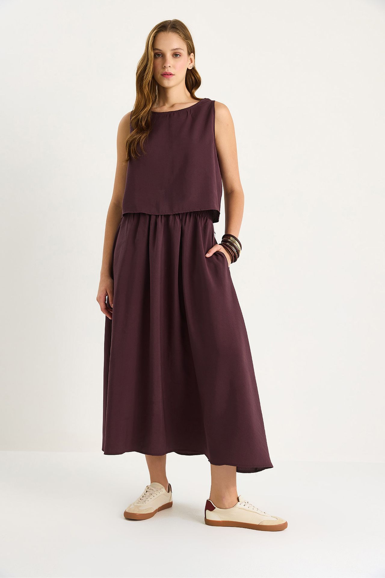 Sleeveless Scoop Neck Tank Top and Midi Skirt Co-Ord Set 2