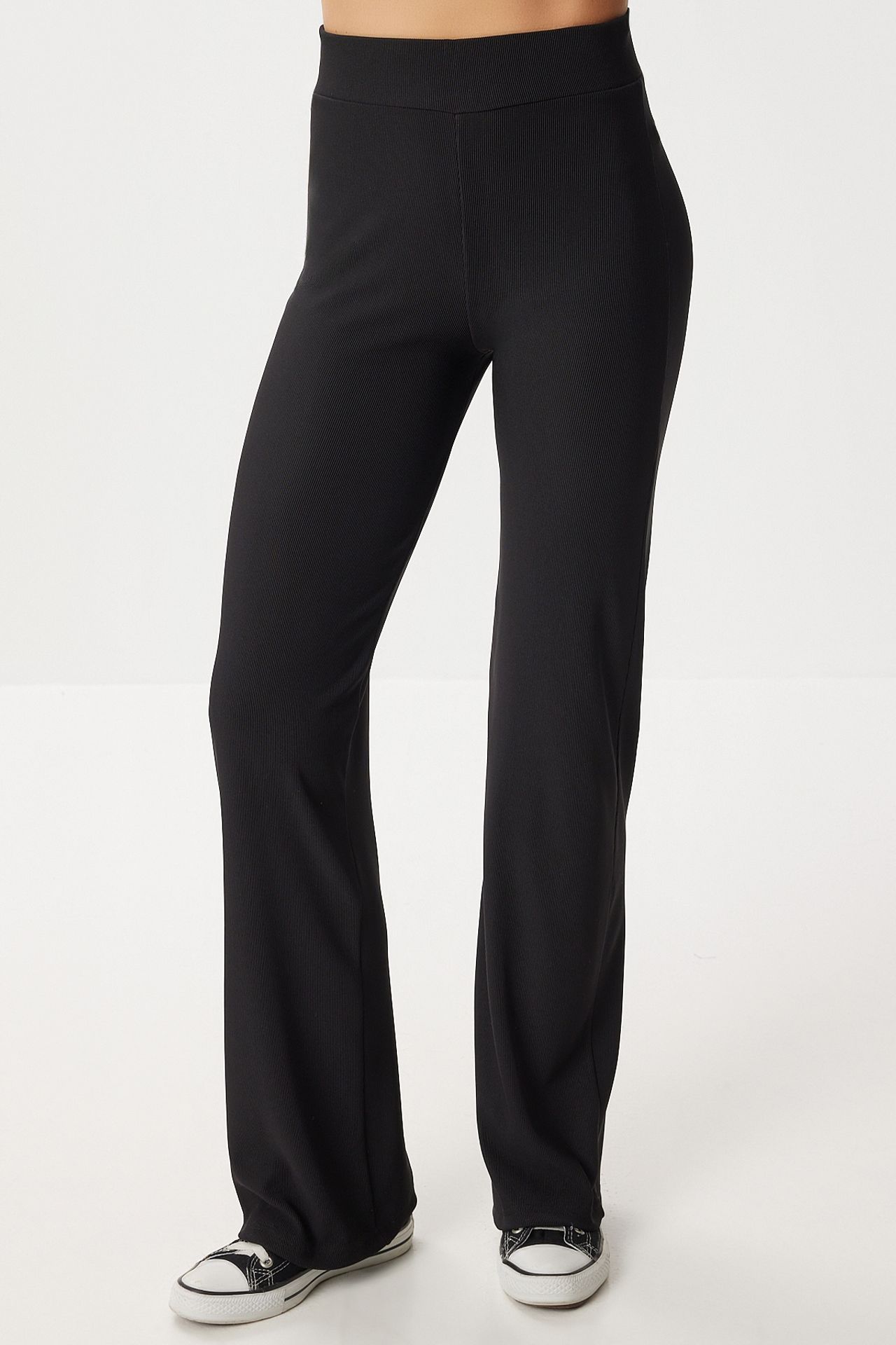 ISTANBUL Textured Knitted Two-Piece Set with Zipper Collar 5
