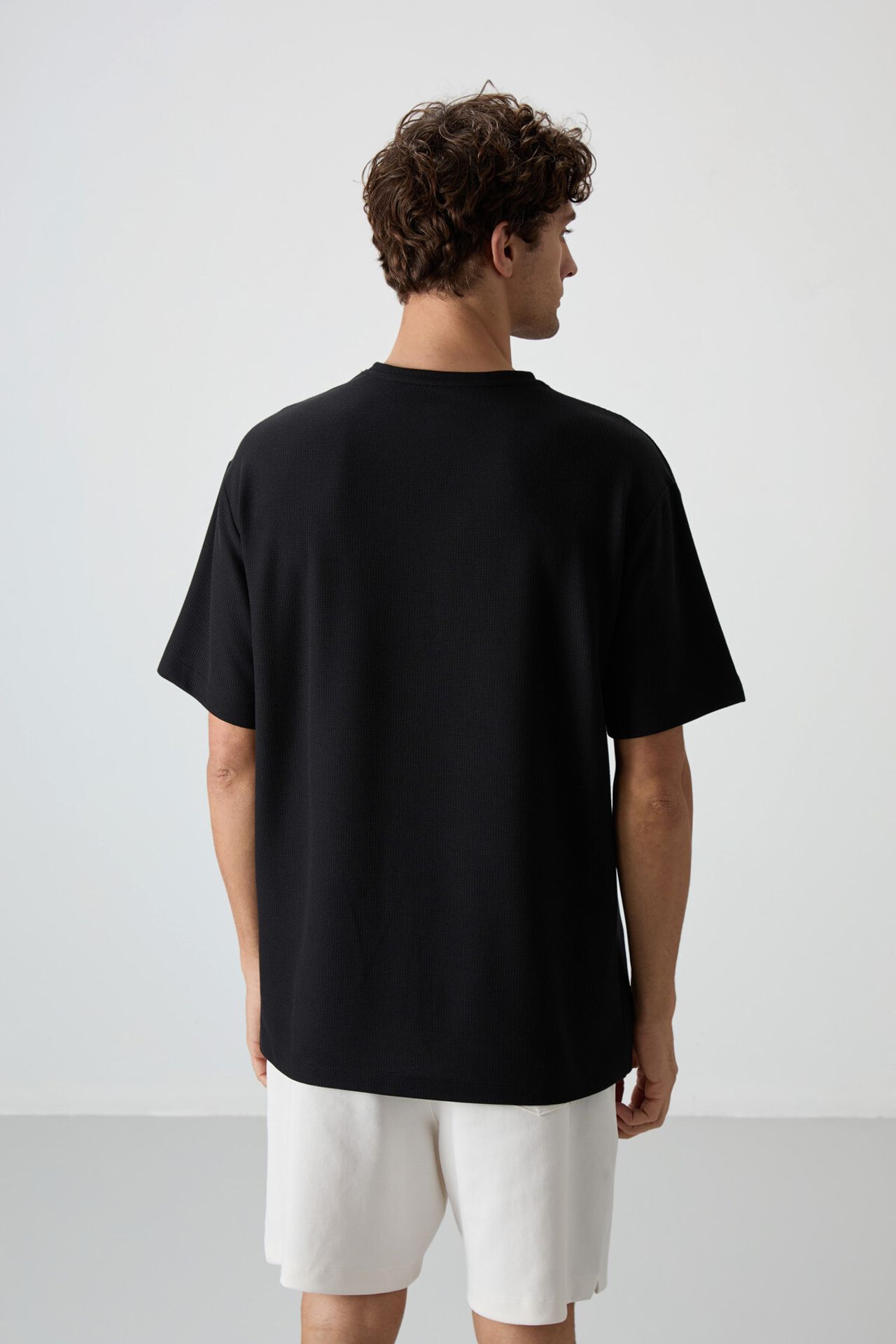 TOMMY Oversized Crew Neck T-Shirt 6