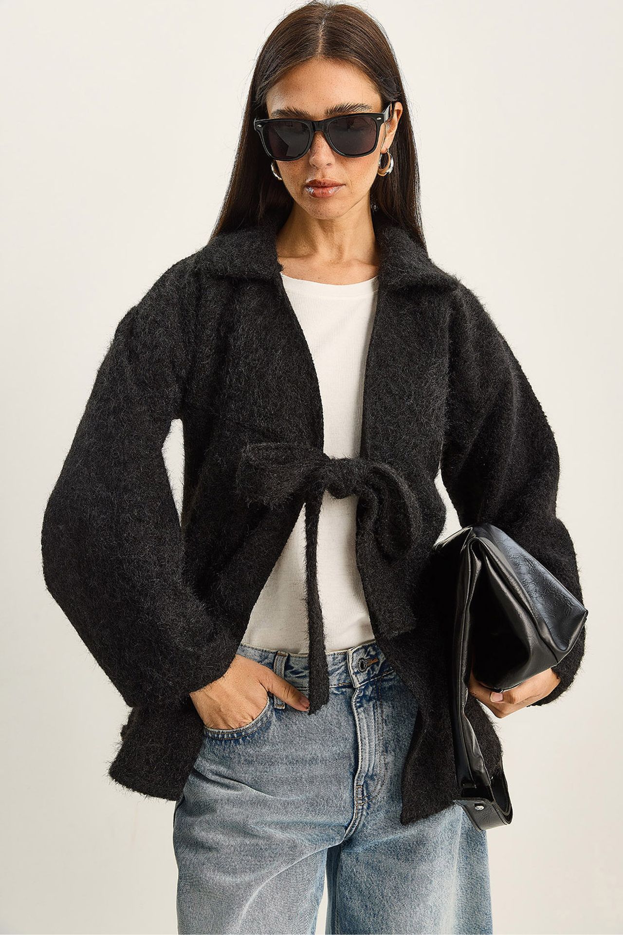 LUCCI Textured Oversized V-Neck Tie Closure Cardigan 1