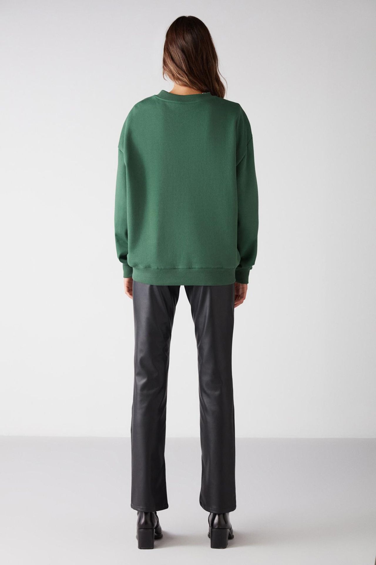GRIMELANGE Oversized Crew Neck Sweatshirt 4