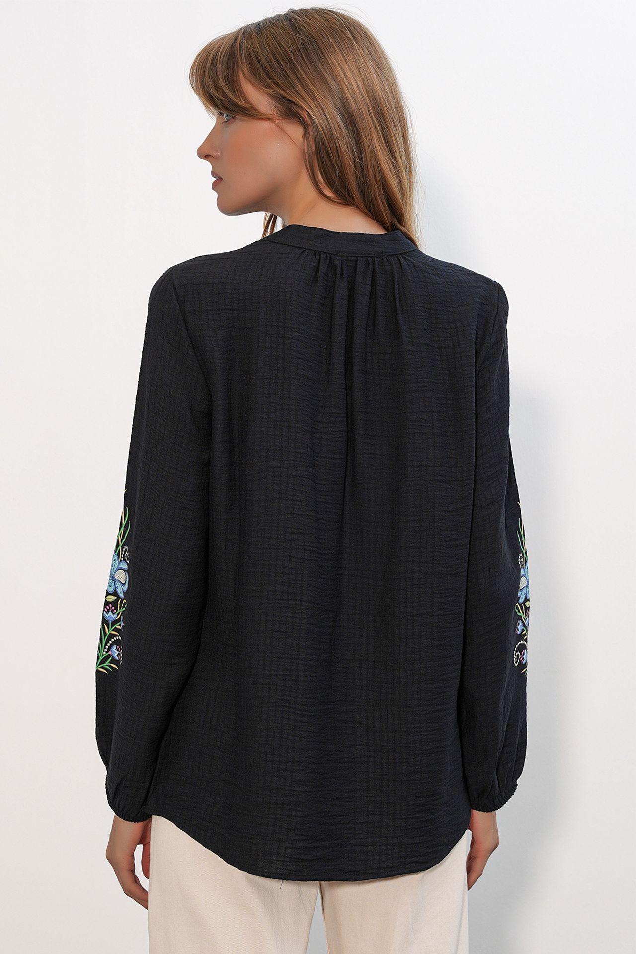 BDART Nakışlı Oversize Krep Bluz 6