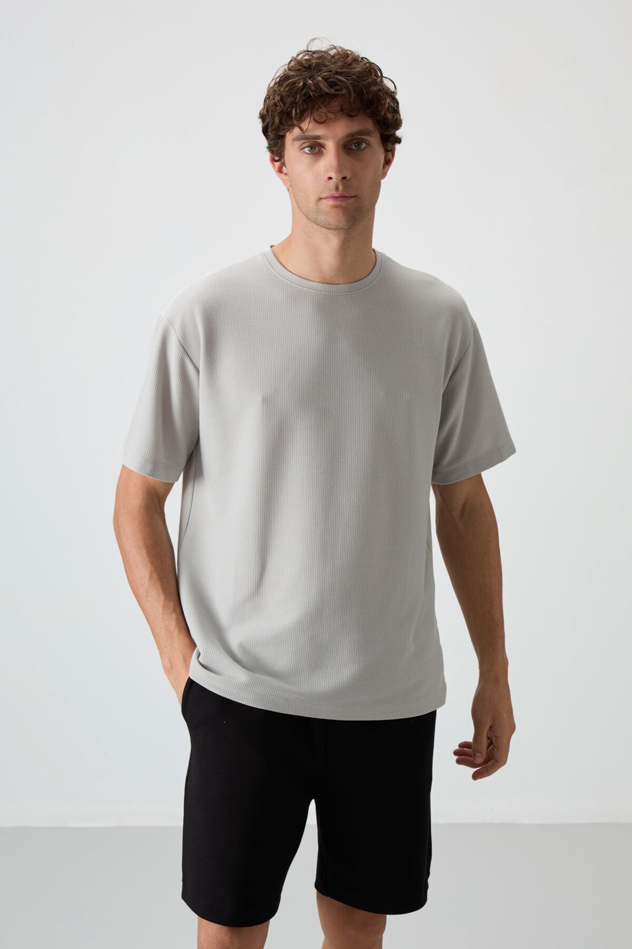 TOMMY Oversized Crew Neck T-Shirt 2