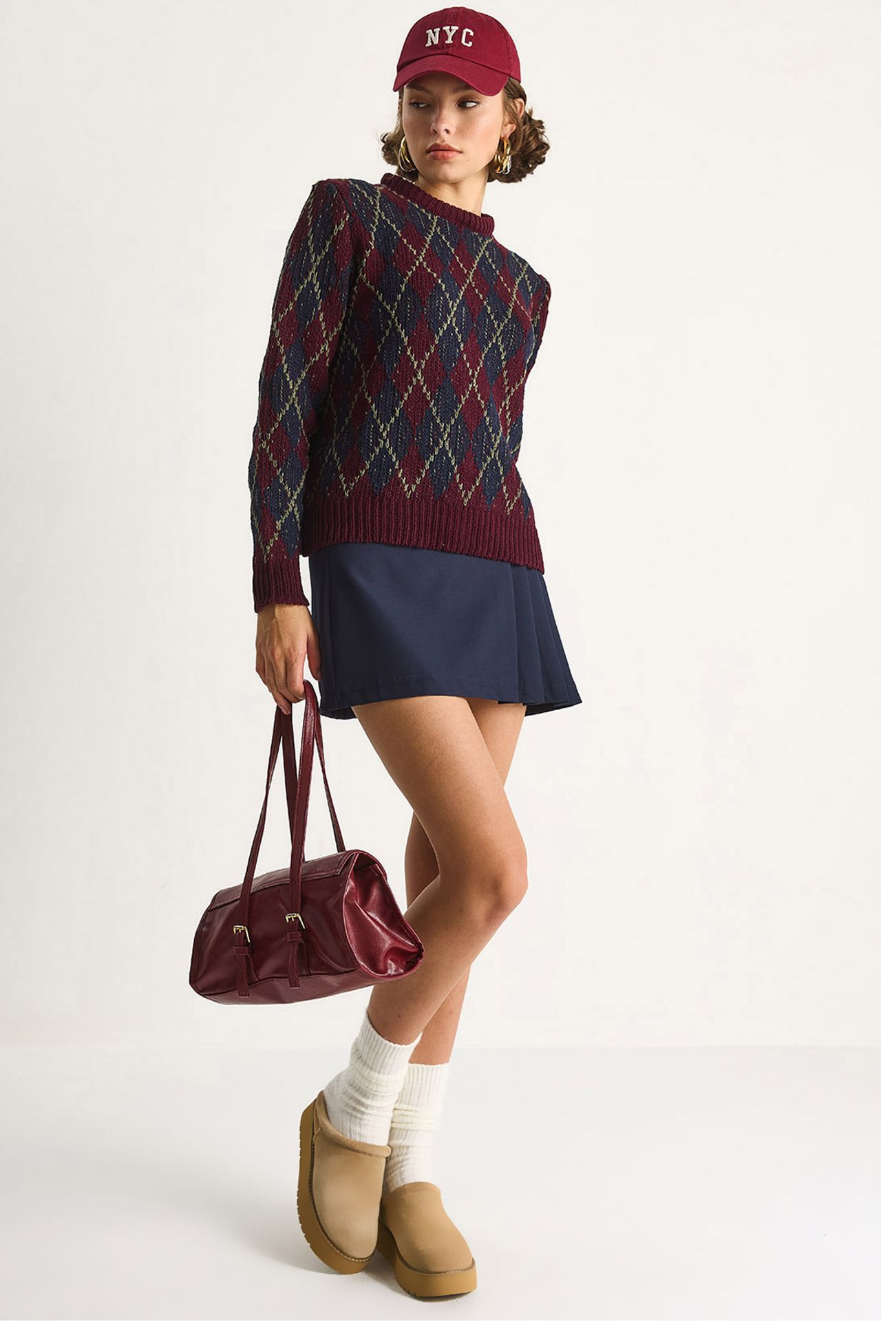 LUCCI Women’s Crew Neck Knitted Sweater with Diamond Pattern 1