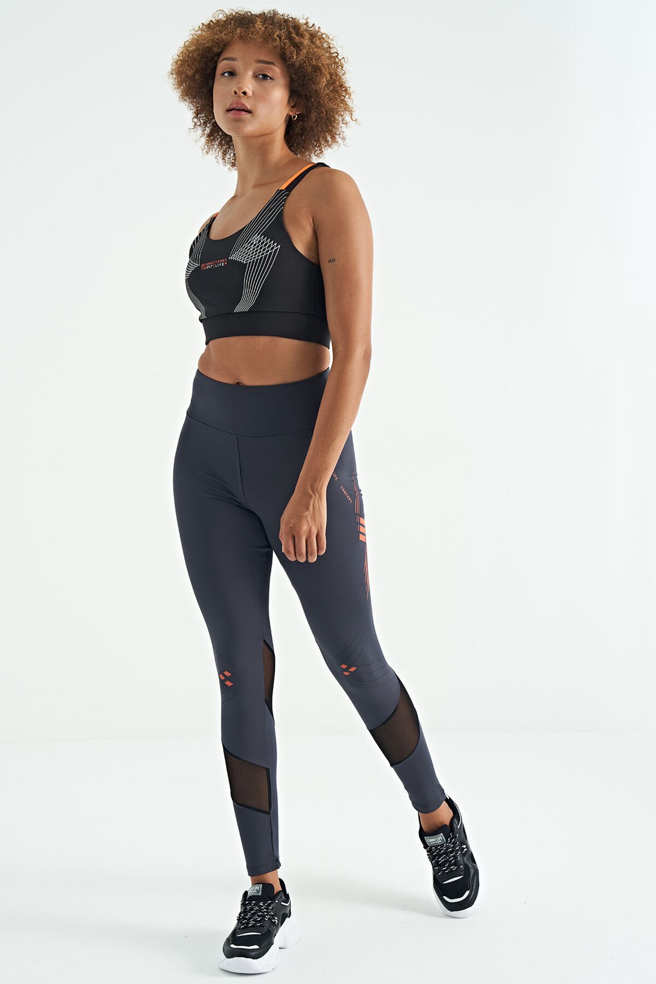 TOMMY Fitted Crop Sleeveless Sports Top 3