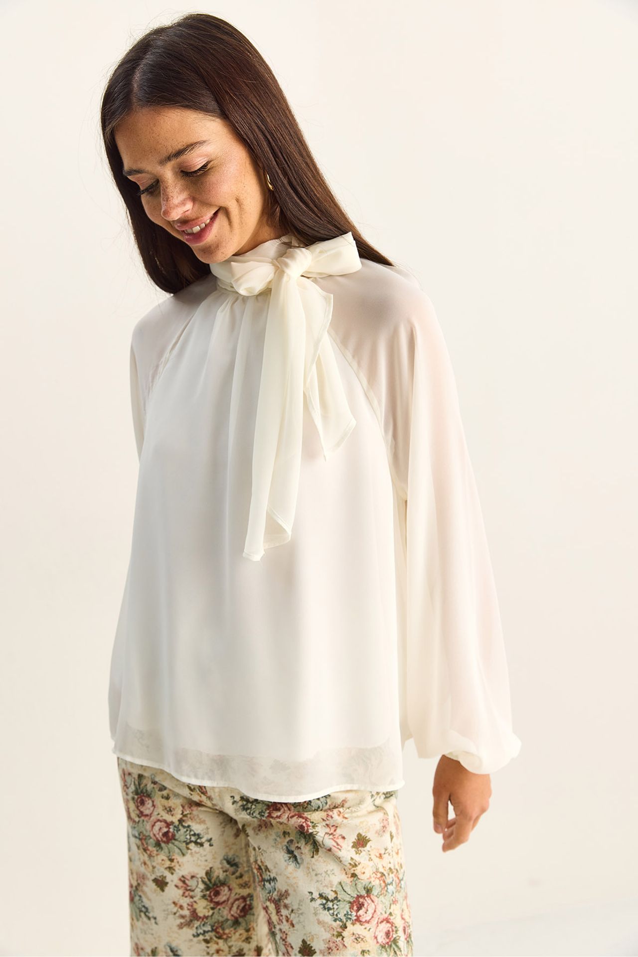LUCCI Turtleneck Chiffon Blouse 5