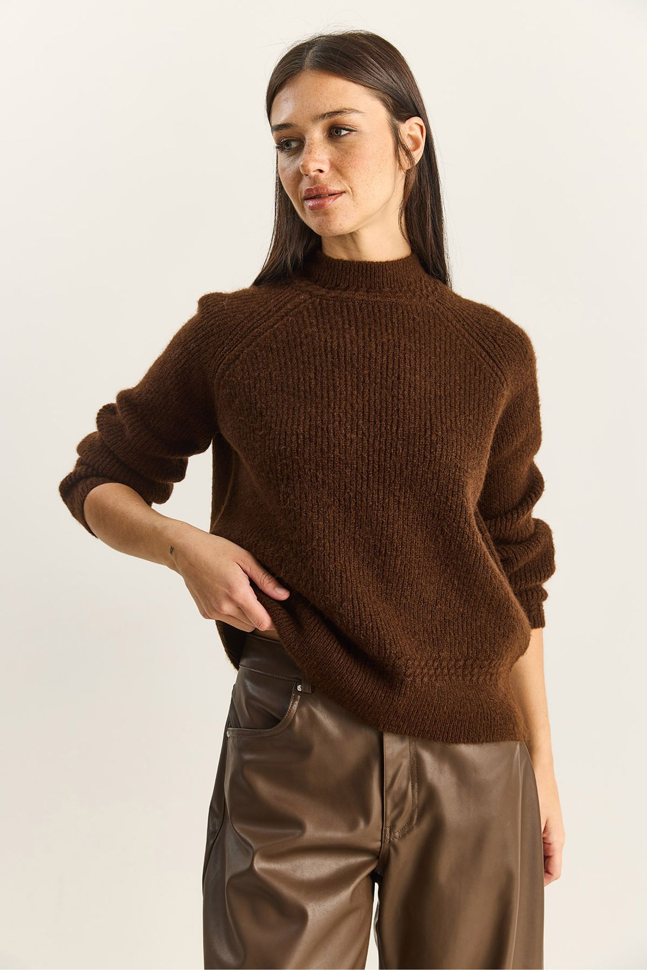 LUCCI Oversized Crew Neck Knit Sweater 1