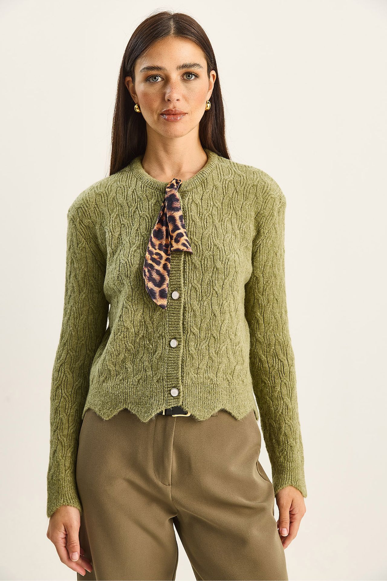 LUCCI Textured Knitwear Cardigan 2
