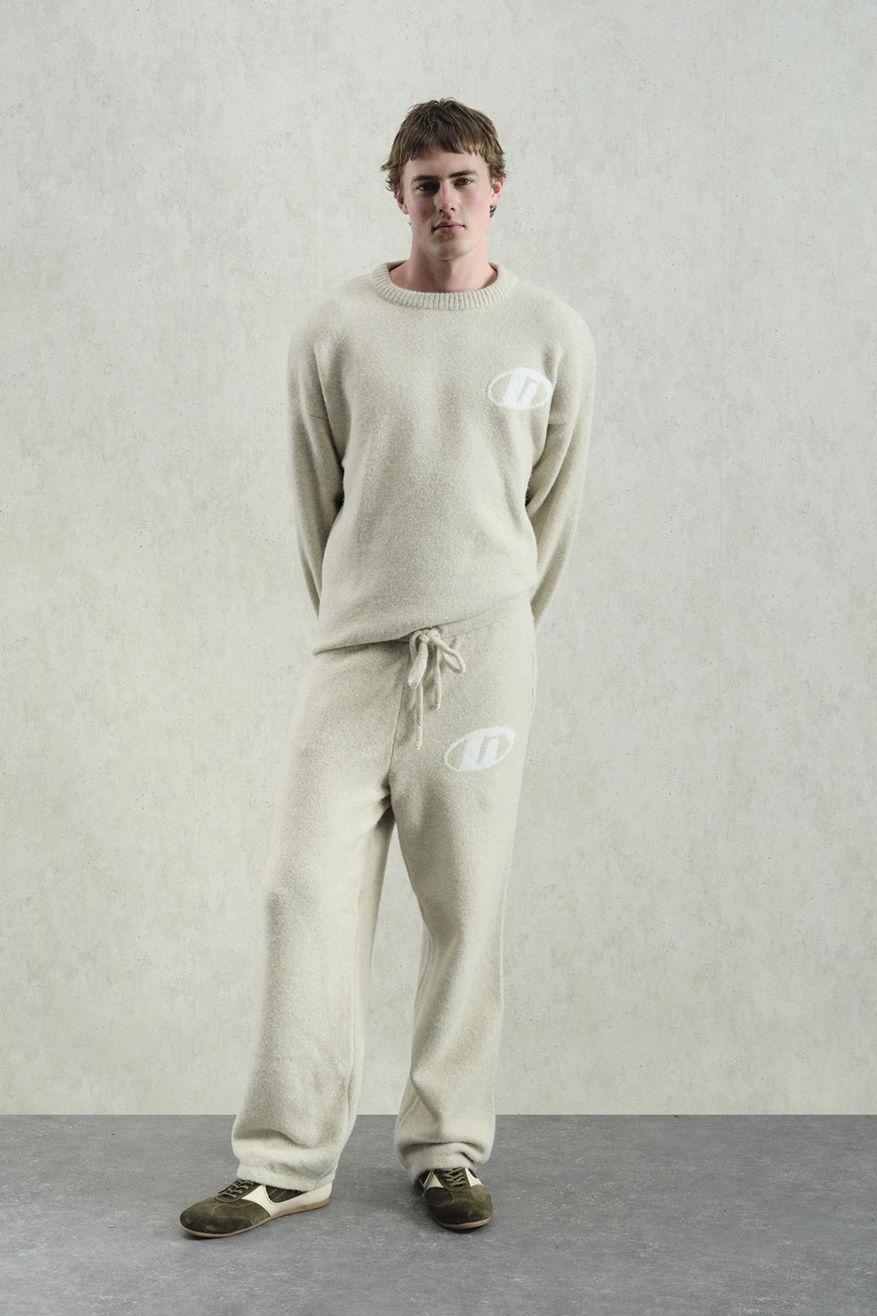 GIESTO Relaxed Fit Knit Pants with Drawstring Waist 1
