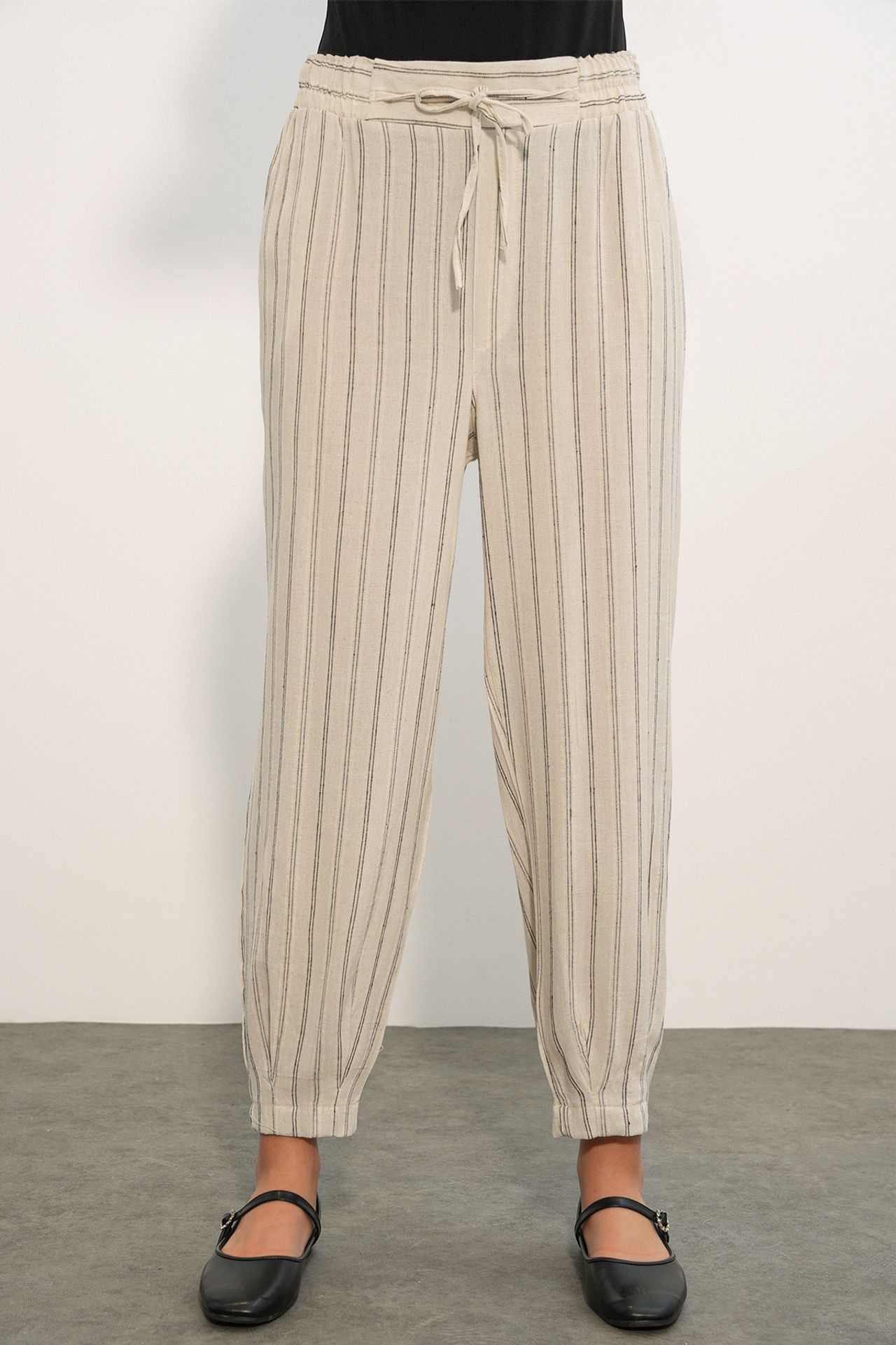 BDART Striped Linen-blend Jogger Pants 4