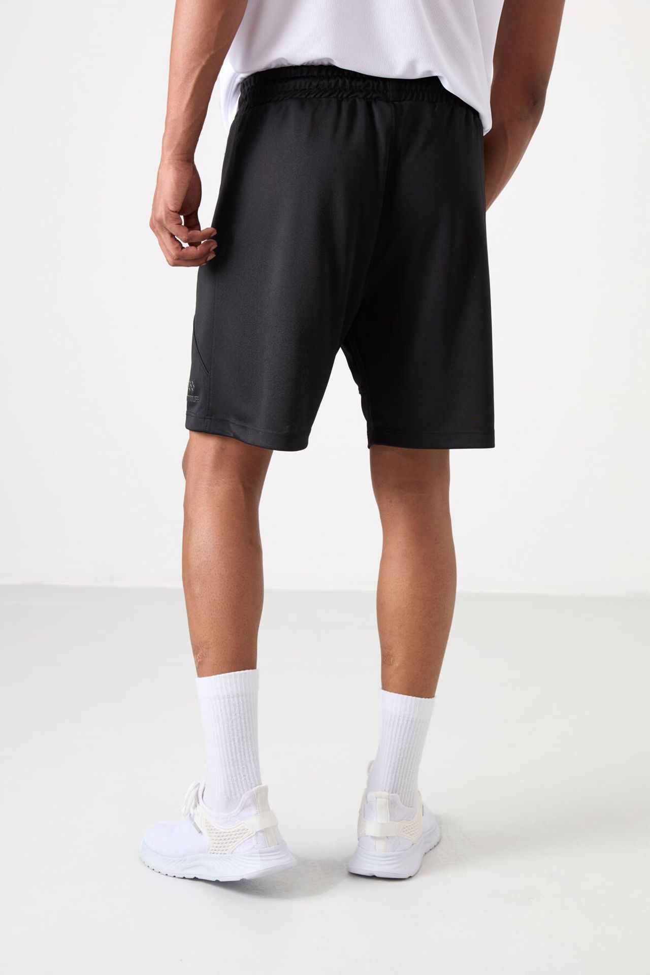 TOMMY Men's Solid Knit Sweat Shorts 4