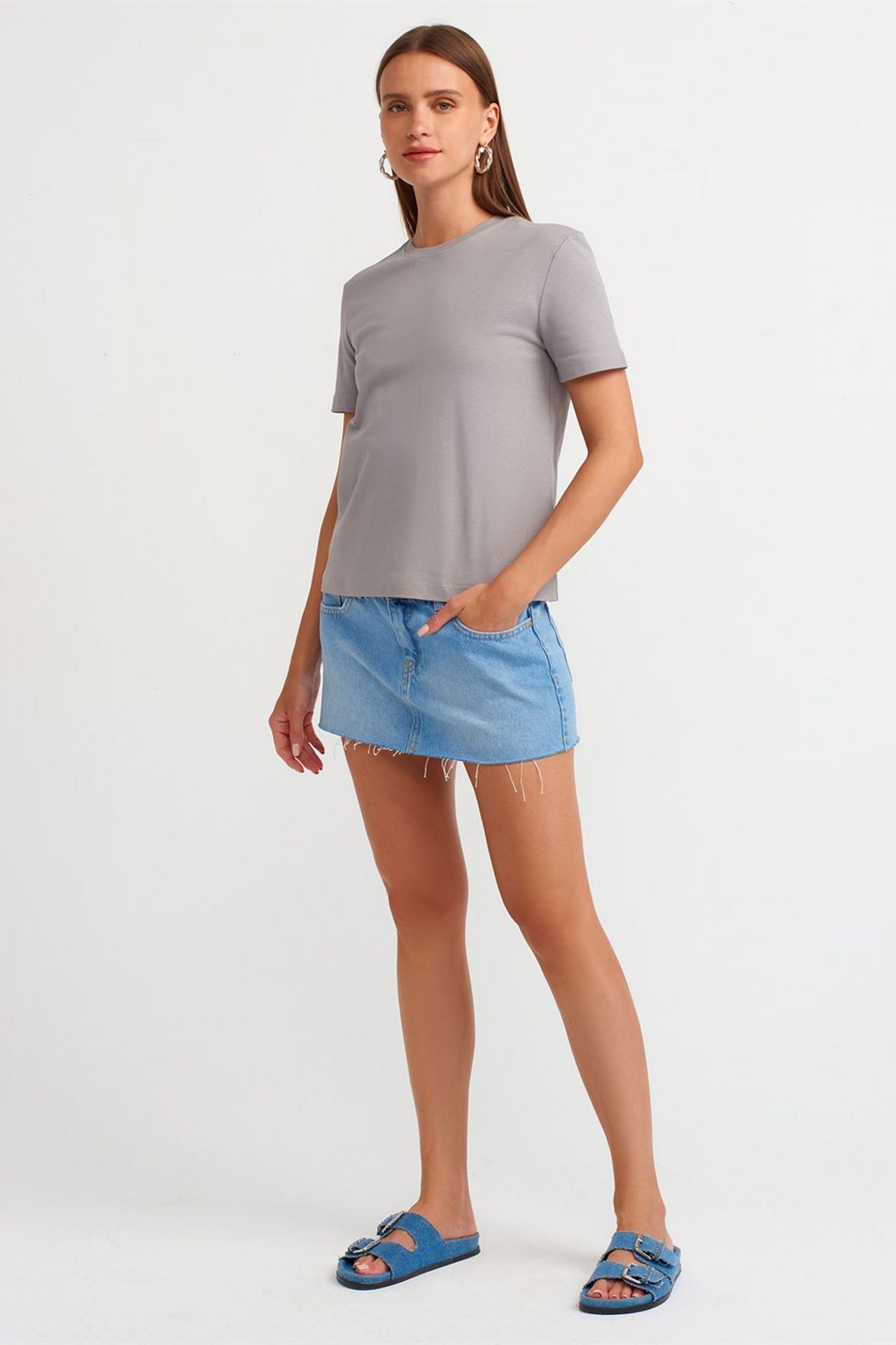 DILVIN Women's Cotton Crew Neck T-Shirt 3