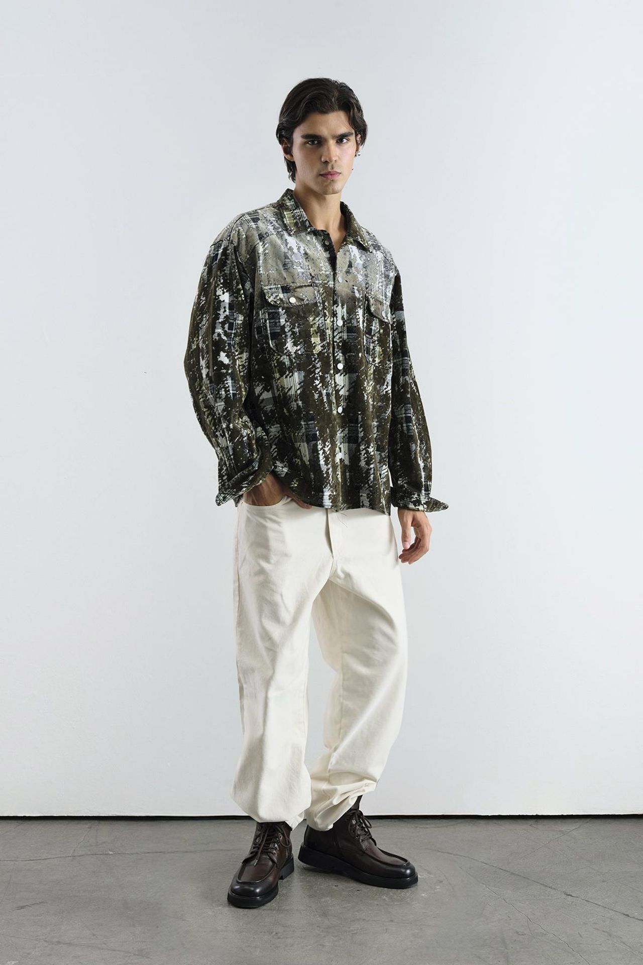 GIESTO Textured Plaid Oversized Shirt with Pocket 2
