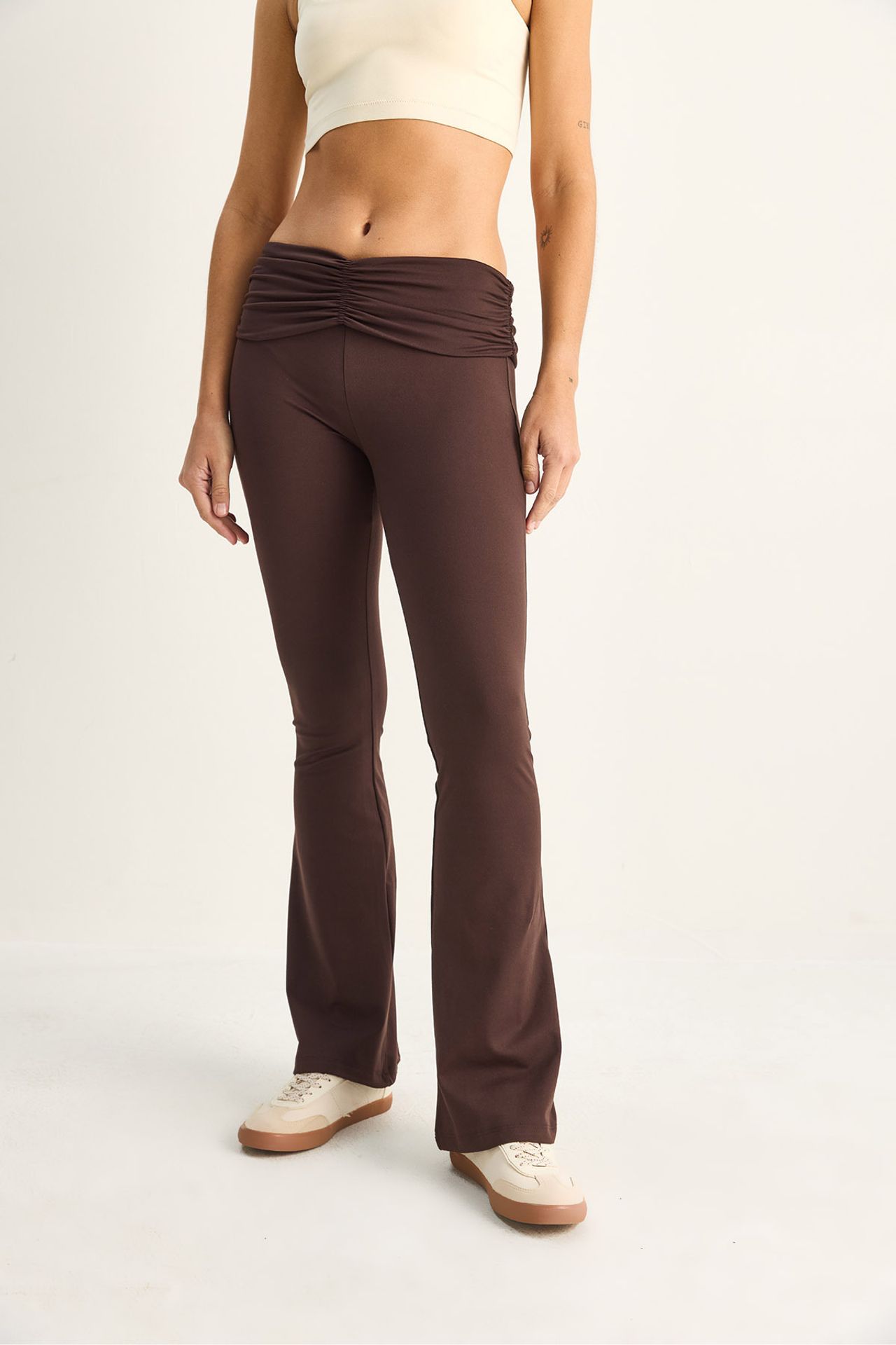 LUCCI High-Waist Flare Leggings 4