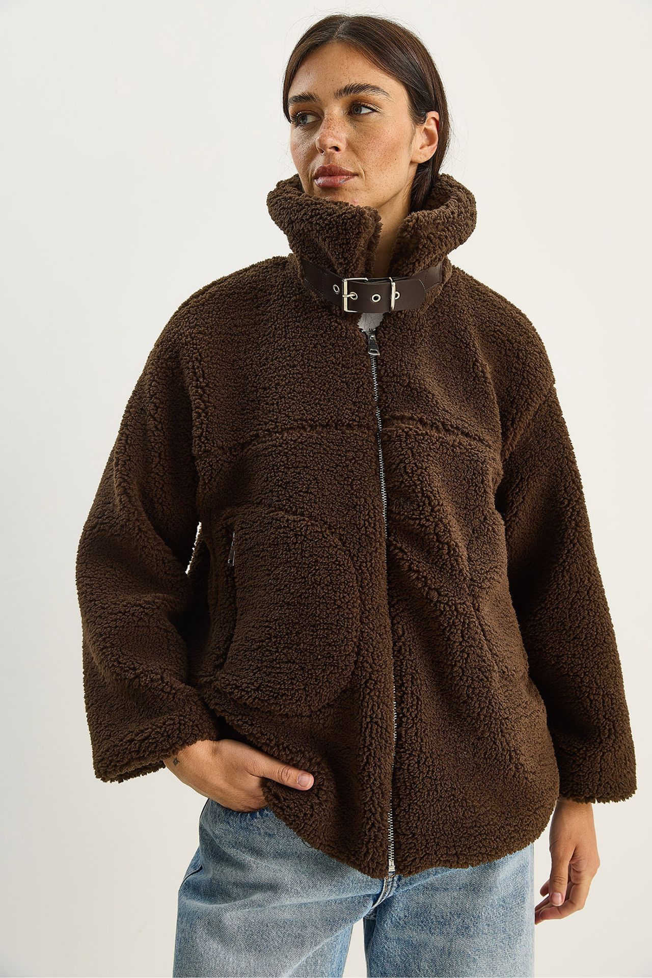 LUCCI Oversized Plush Knitted Puffer Jacket with Zipper Closure 4