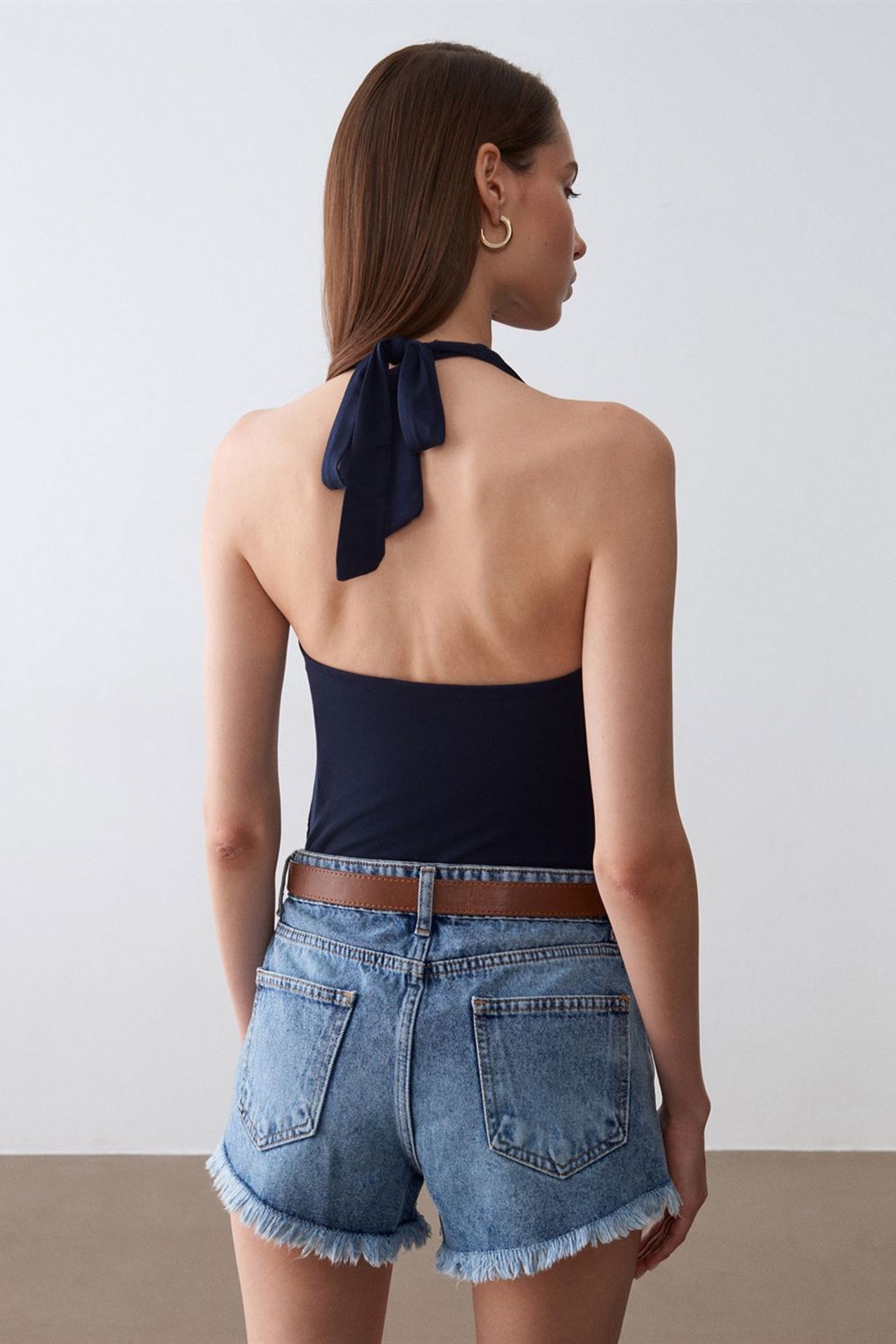 DILVIN Sleeveless Cowl Neck Tie Blouse 2