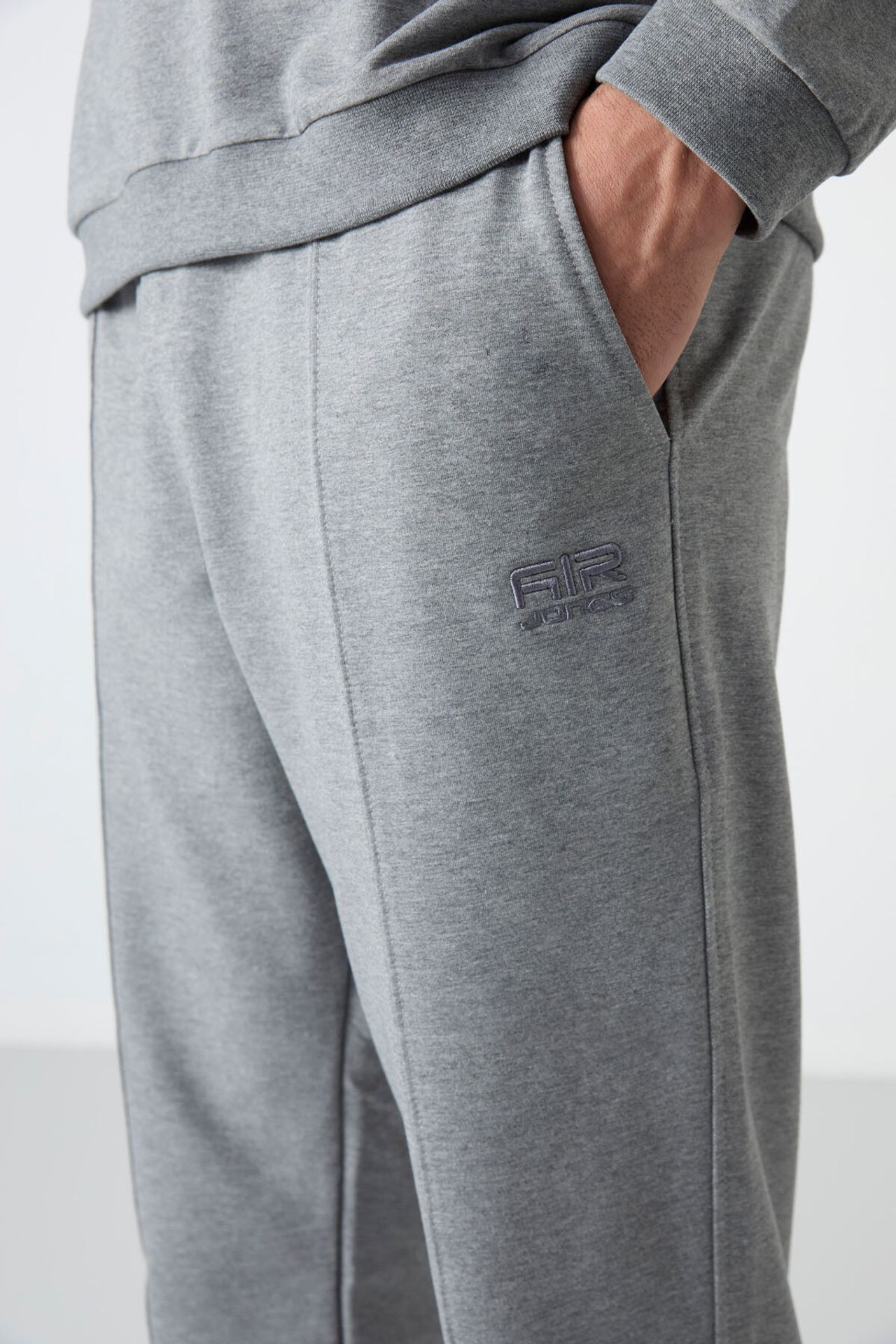 TOMMY Men's Fleece Sweatshirt And Pants Set 3