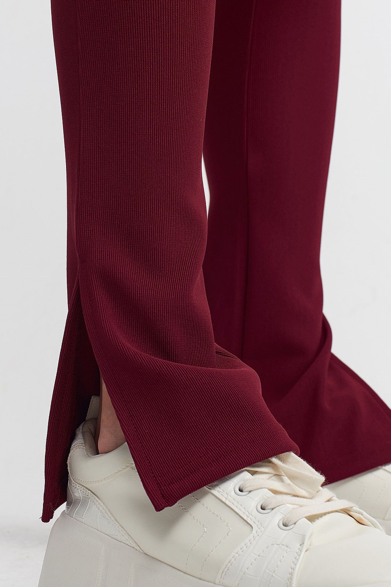 DILVIN High-waist Flare Leggings With Slit 4