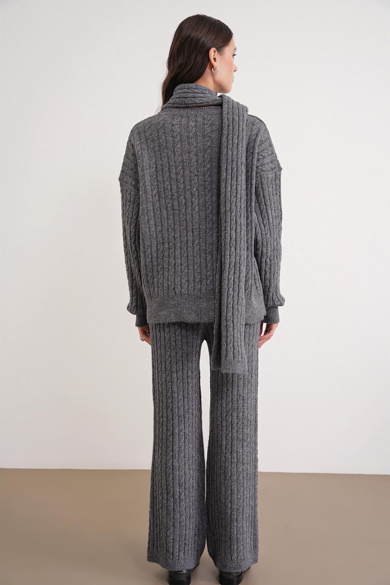 MIXRAY Oversized Hair Braid Patterned Knitwear Co-Ord Set 6