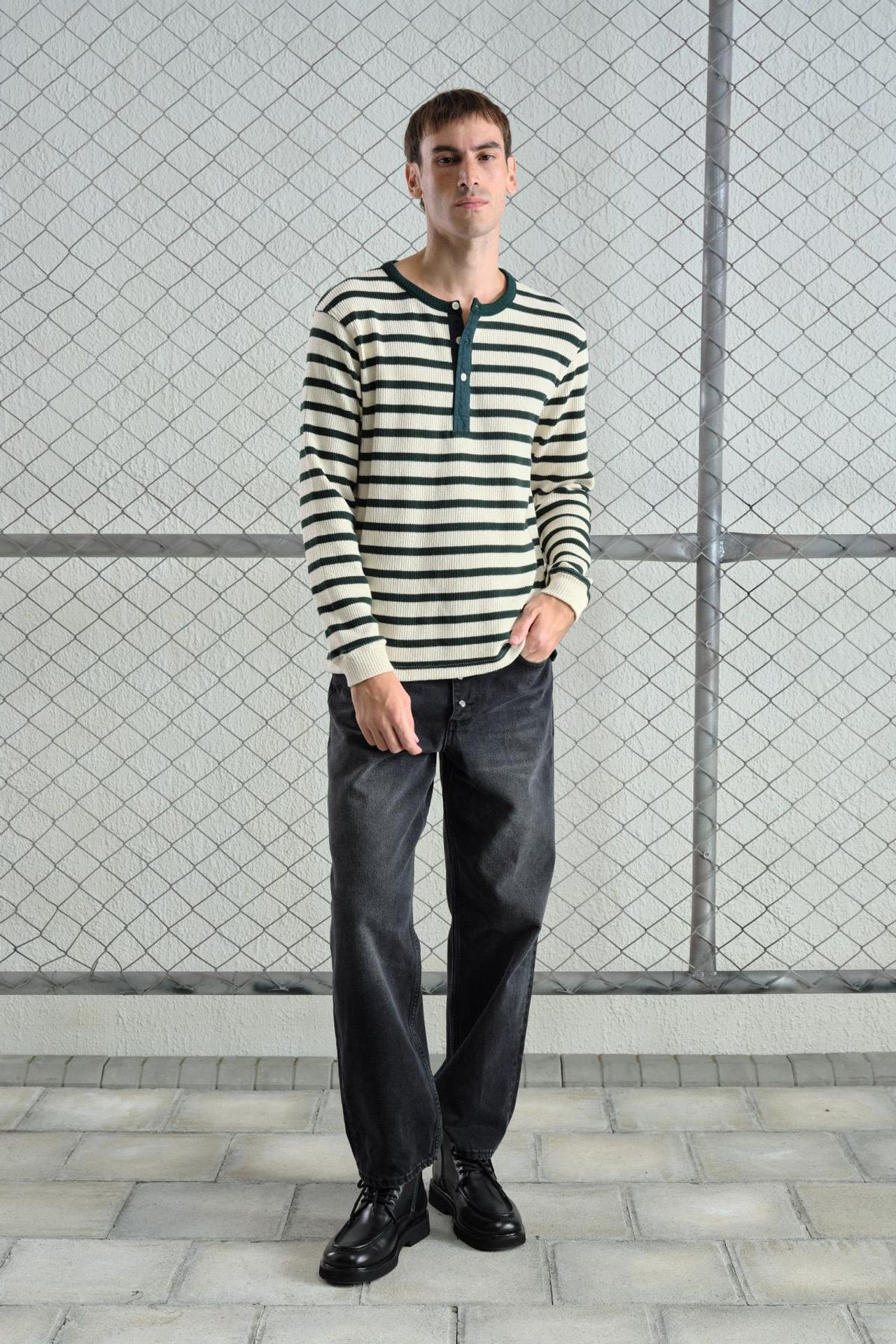 GIESTO Striped Long Sleeve Crew Neck T-Shirt with Button Detail 1