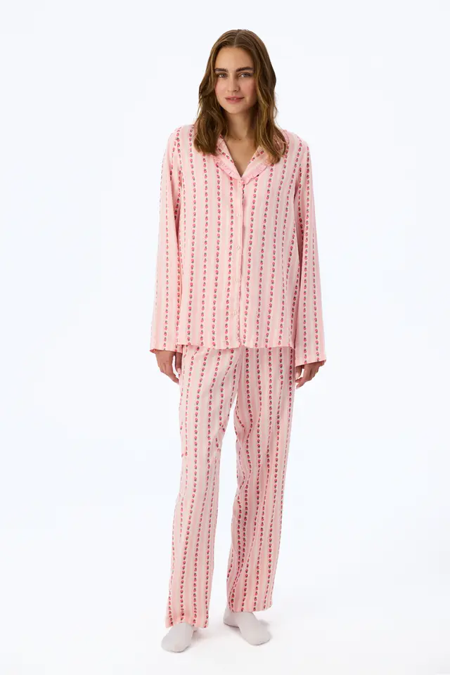 PENTI Light Floral Ruffled Long Sleeve Shirt Trousers Pajama Set