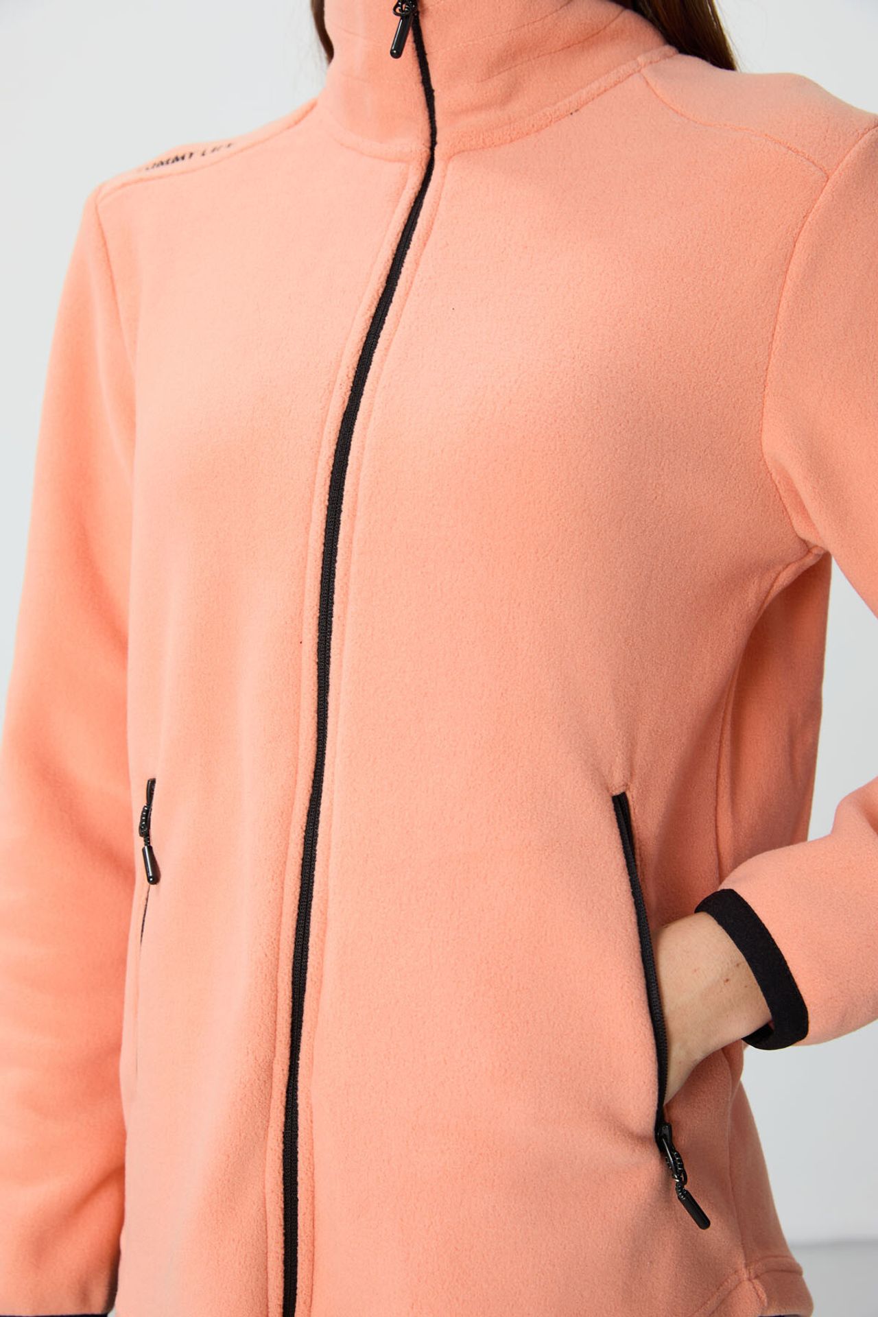 TOMMY Women's Plush Zip-Front Sweatshirt 6