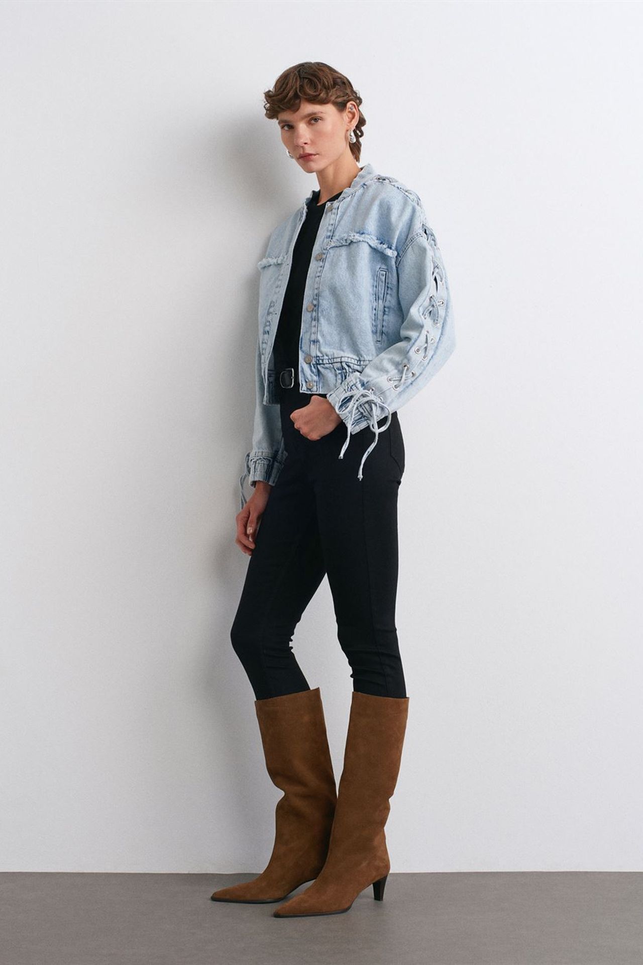 DILVIN Women's Cropped Denim Jacket With Shirt Collar 5