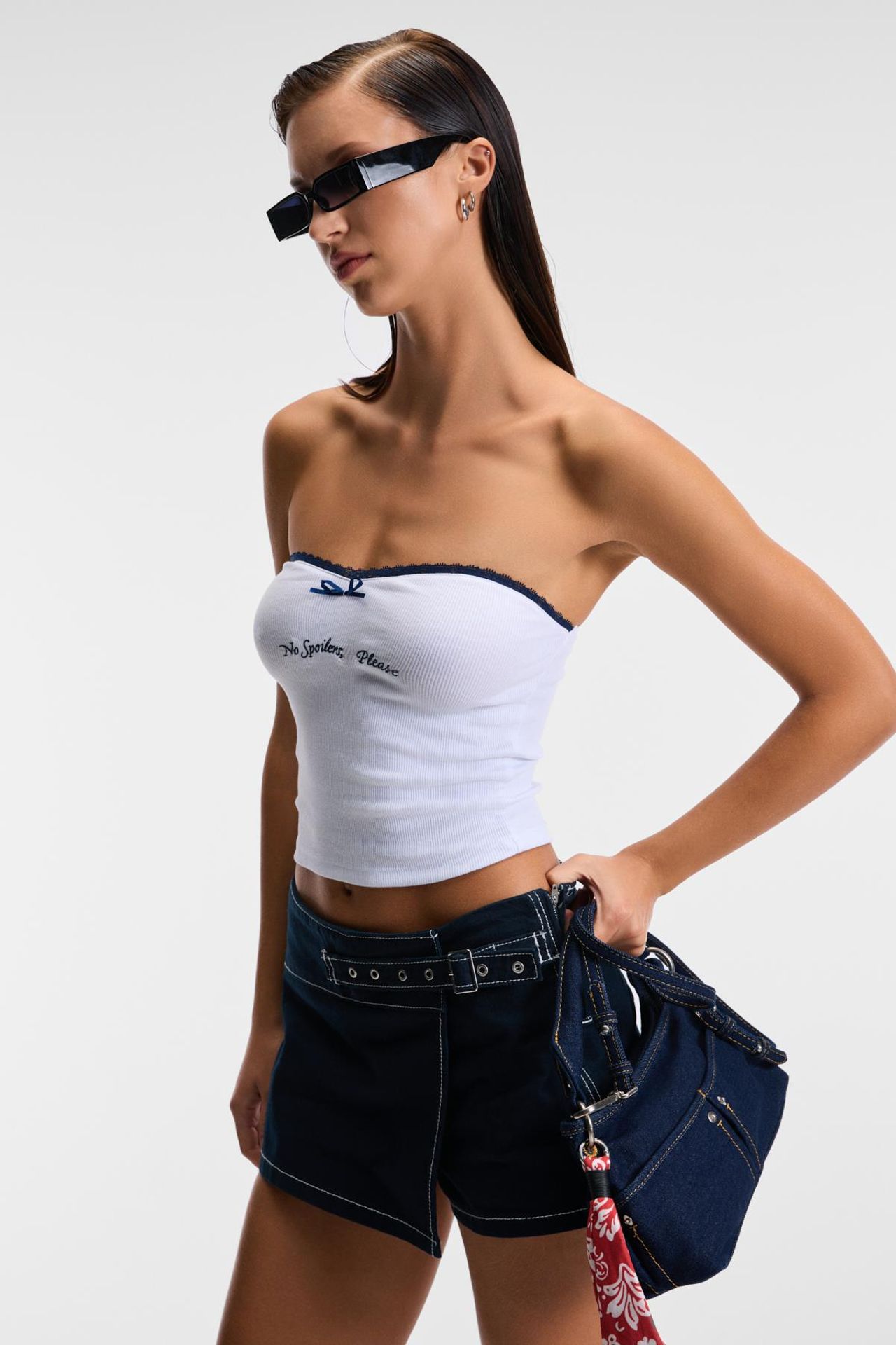 ETHIQUET Ribbed Strapless Bow Crop Top 3