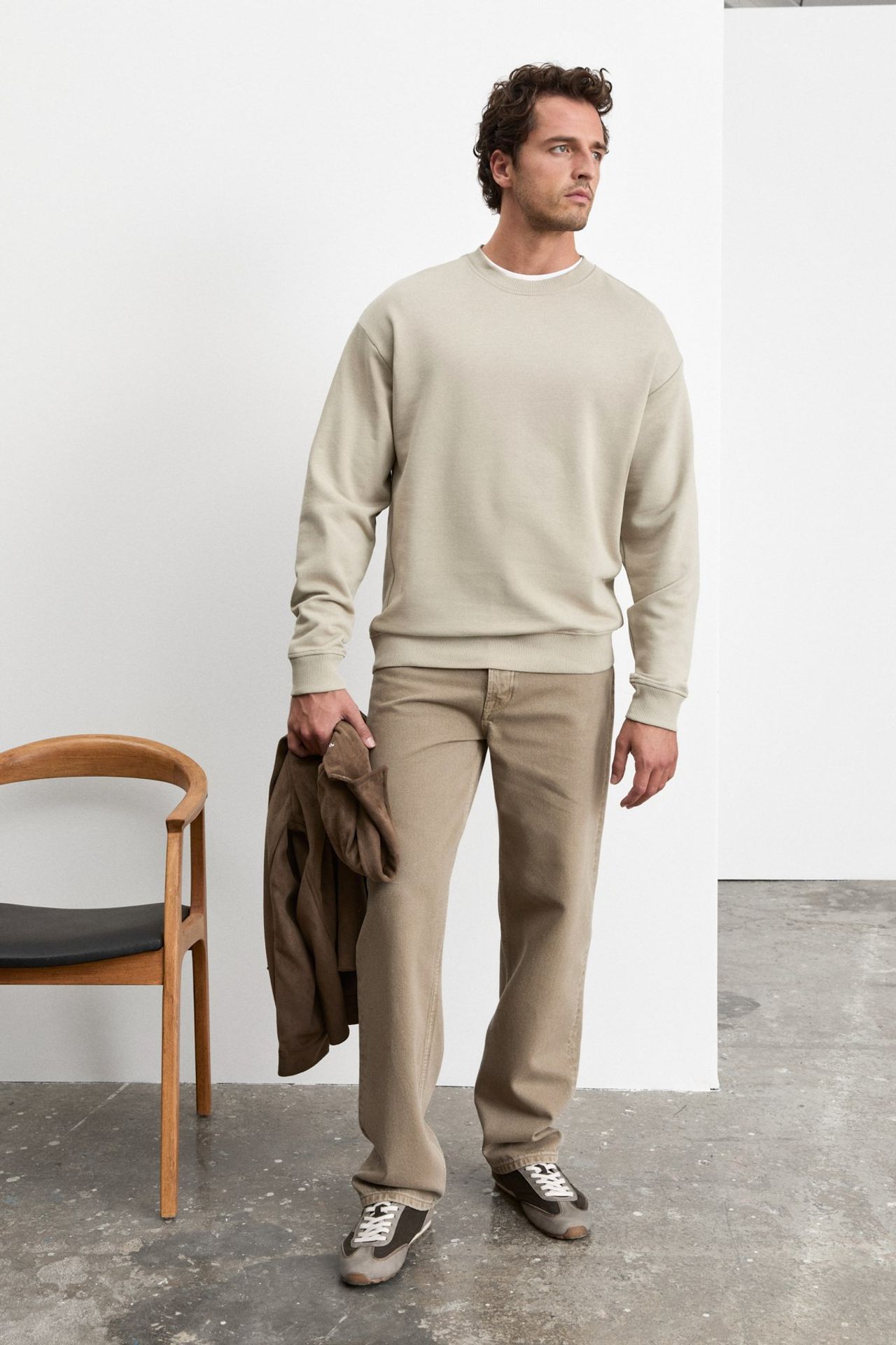 GRIMELANGE Regular Fit Crew Neck Sweatshirt 4