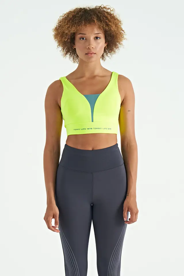 TOMMY Women's Color-Blocked Sleeveless Crop Sports Top