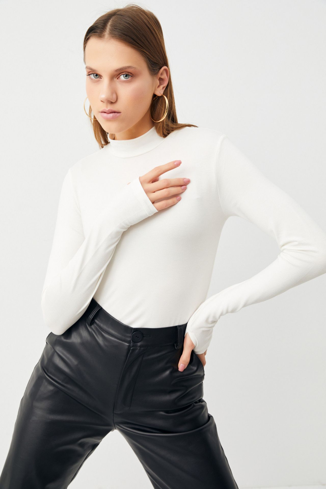 BIPANTOLON Women's 4-Pack Cut-Out Half Turtleneck Bodysuits 3