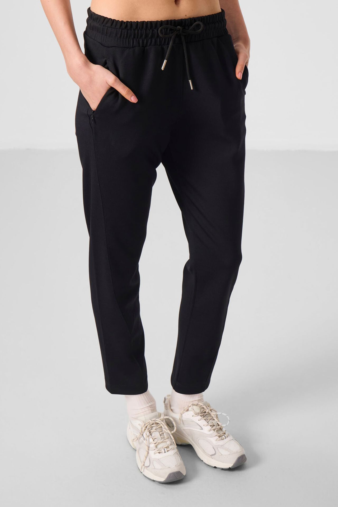 TOMMY Women’s Jogger Pants with Zipper 5