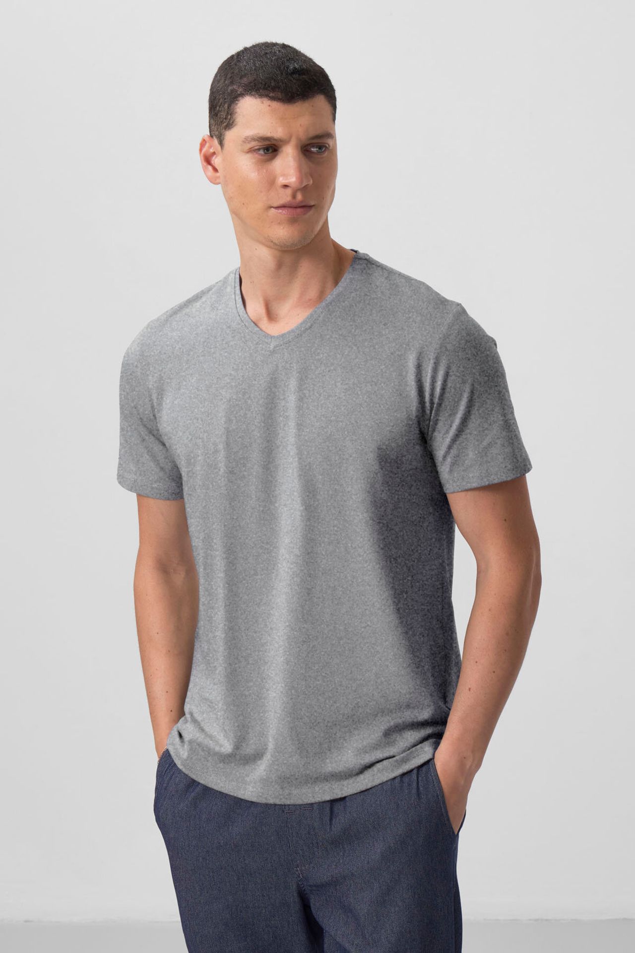 TOMMY Men's V-Neck Short Sleeve T-Shirt 4