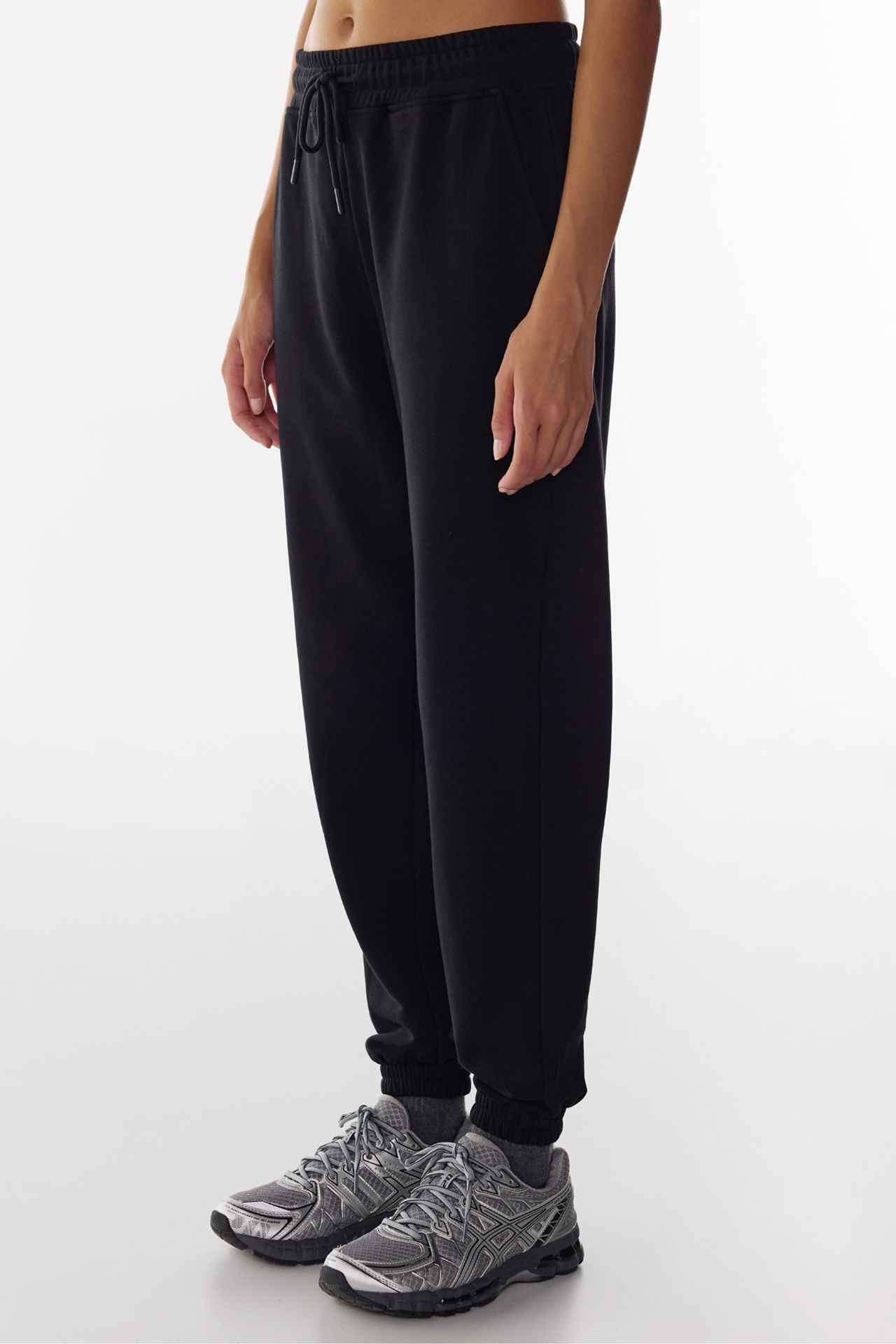 PENTI High Waist Elastic Cuffed Sweatpants 1
