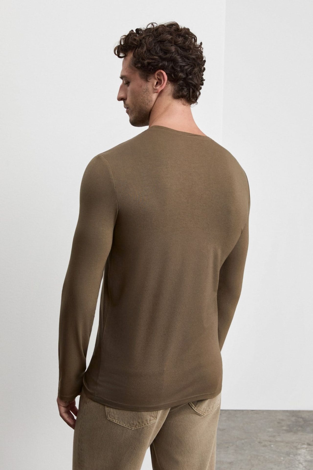 GRIMELANGE Straight Fit Crew Neck T-Shirt 5