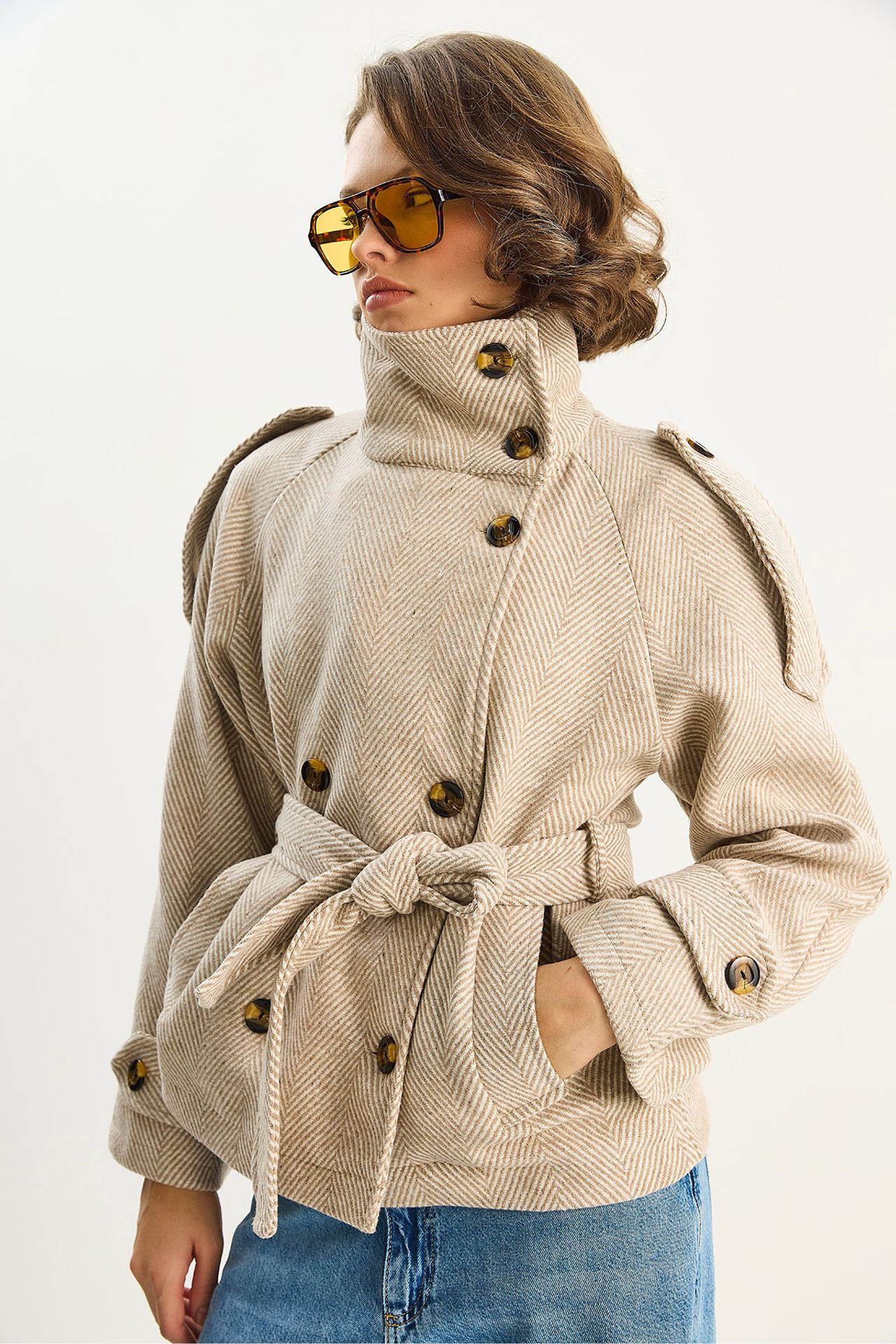 LUCCI Relaxed Fit Button Closure Jacket 4