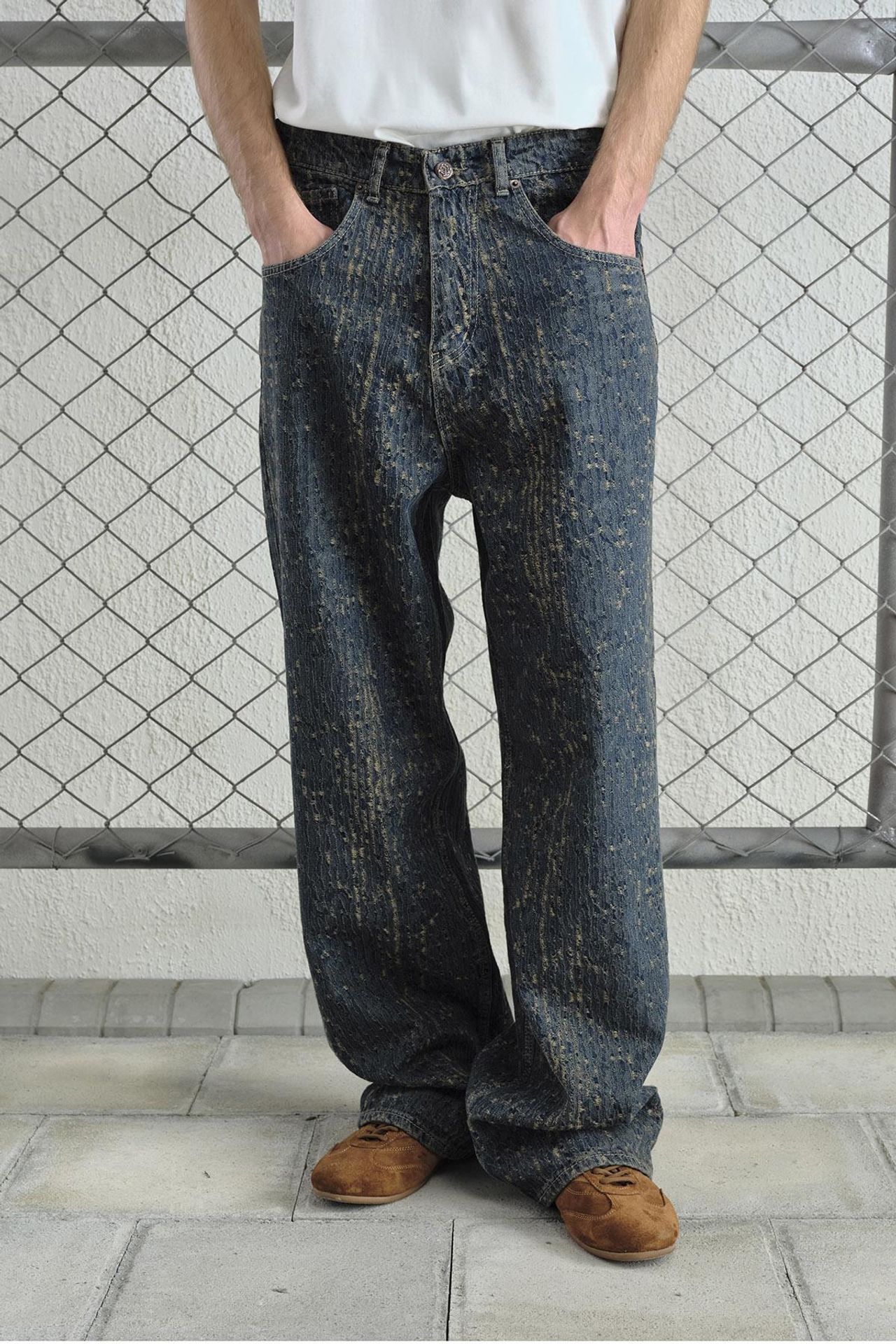 GIESTO Baggy Fit Textured Denim Jeans 5