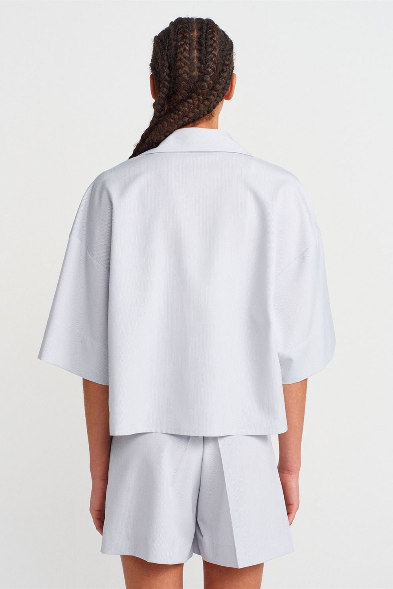 DILVIN Oversized Crop Crepe Overshirt 2