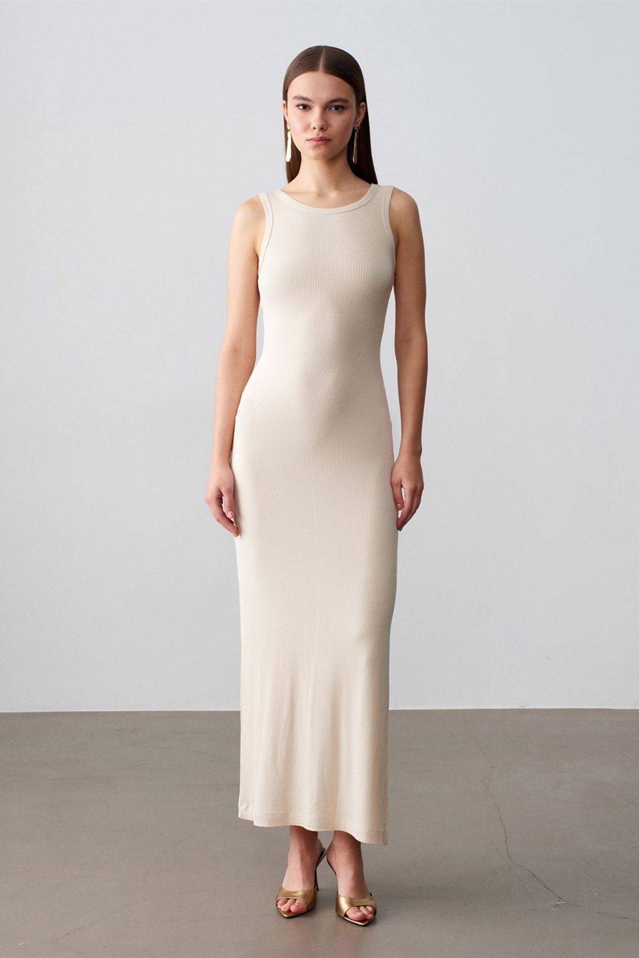 DILVIN Ribbed Sleeveless Bodycon Maxi Dress 1