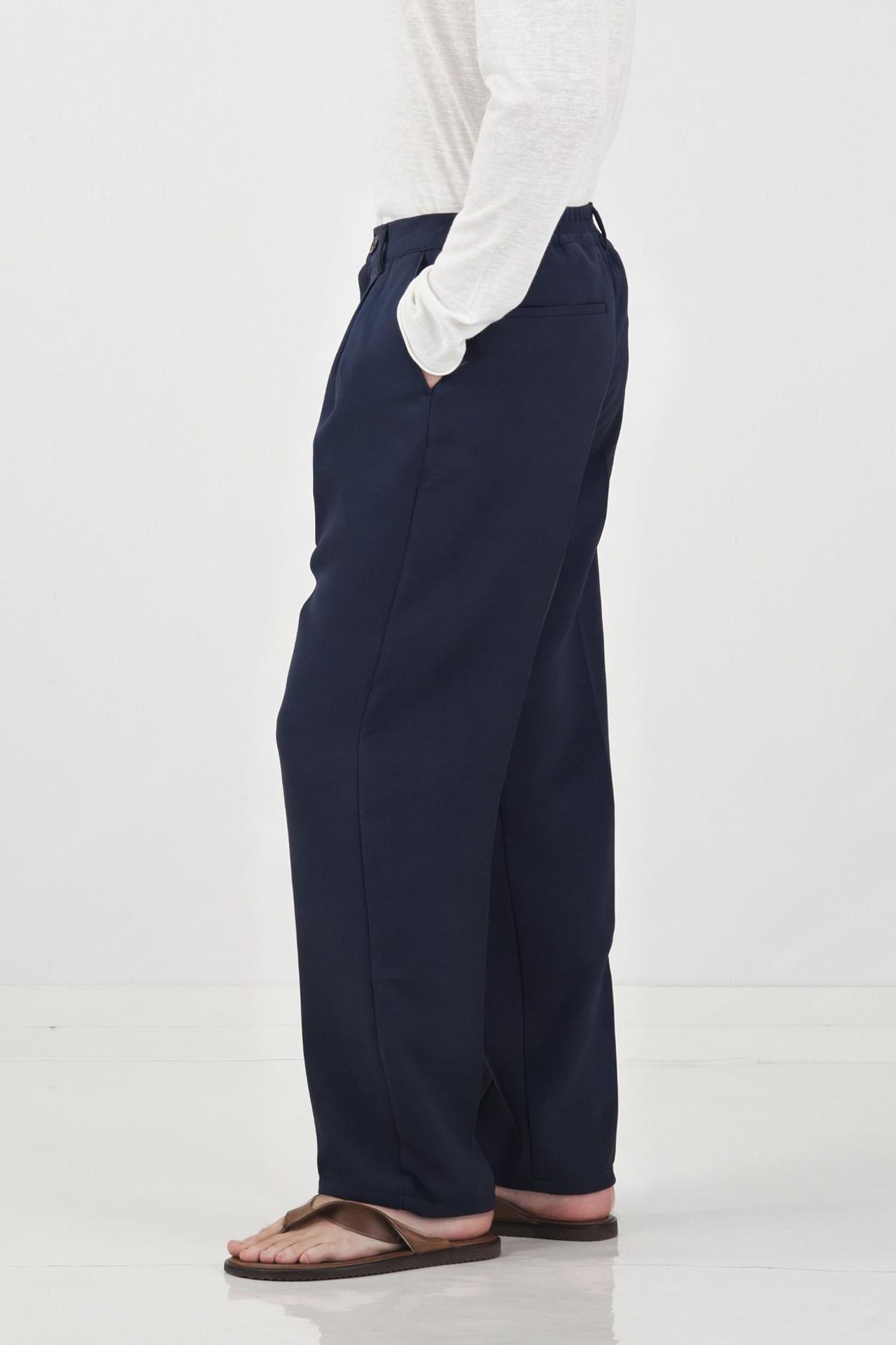 GIESTO Textured Pleated Tailored Trousers 4
