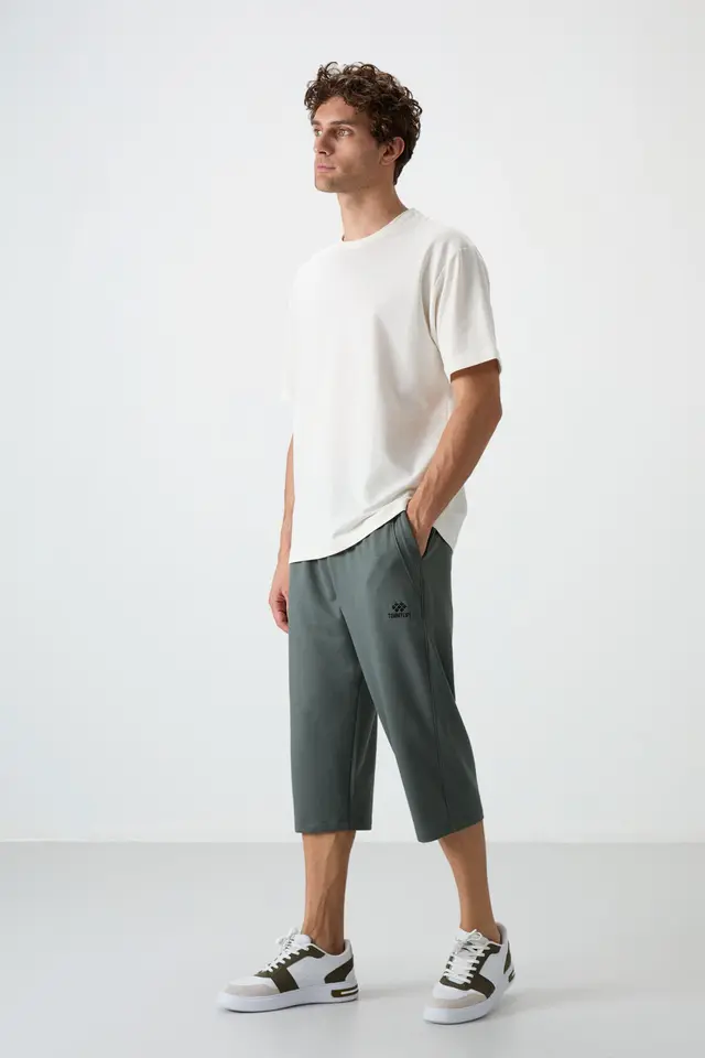 TOMMY Men's Mid-waist Wide-leg Capri Shorts