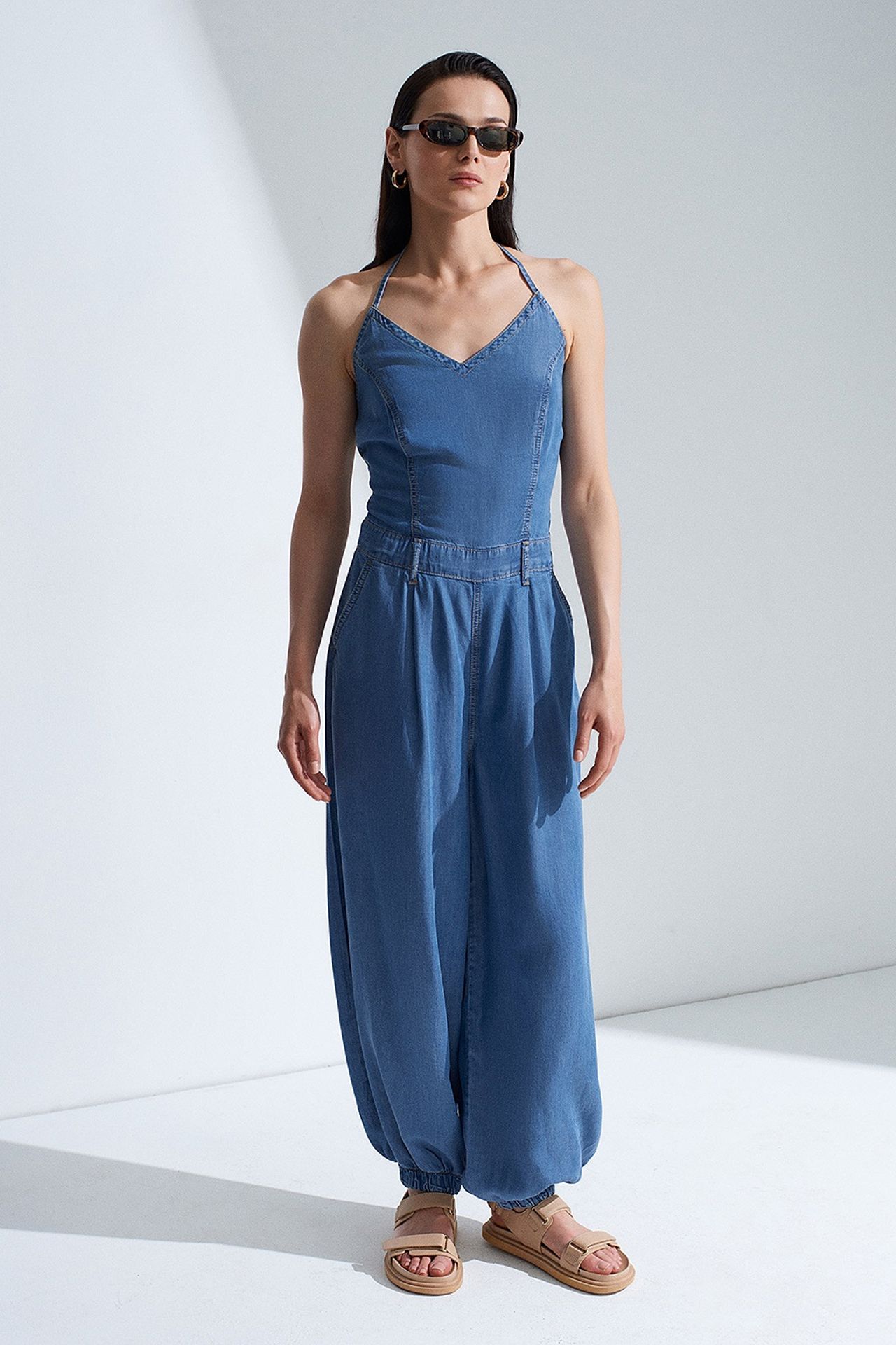 DILVIN Wide-leg Halter Jumpsuit