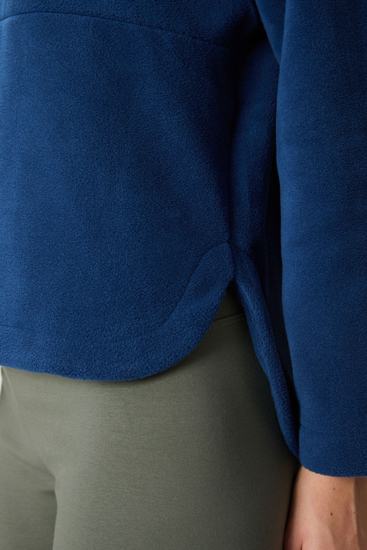 TOMMY Oversized Plush Half-zip Hooded Sweatshirt 4