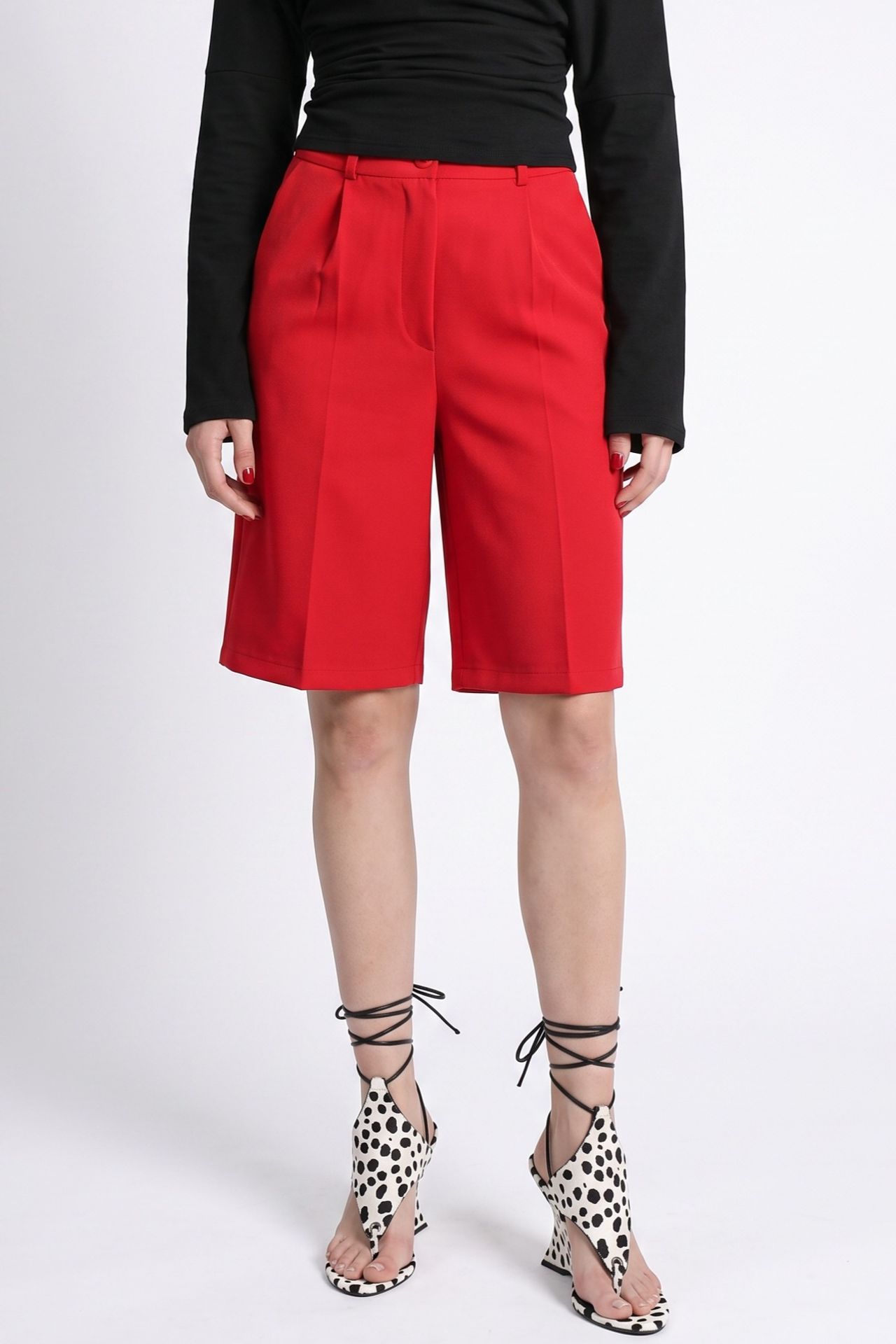 PUCKA High-Waist Wide-Leg Tailored Shorts
